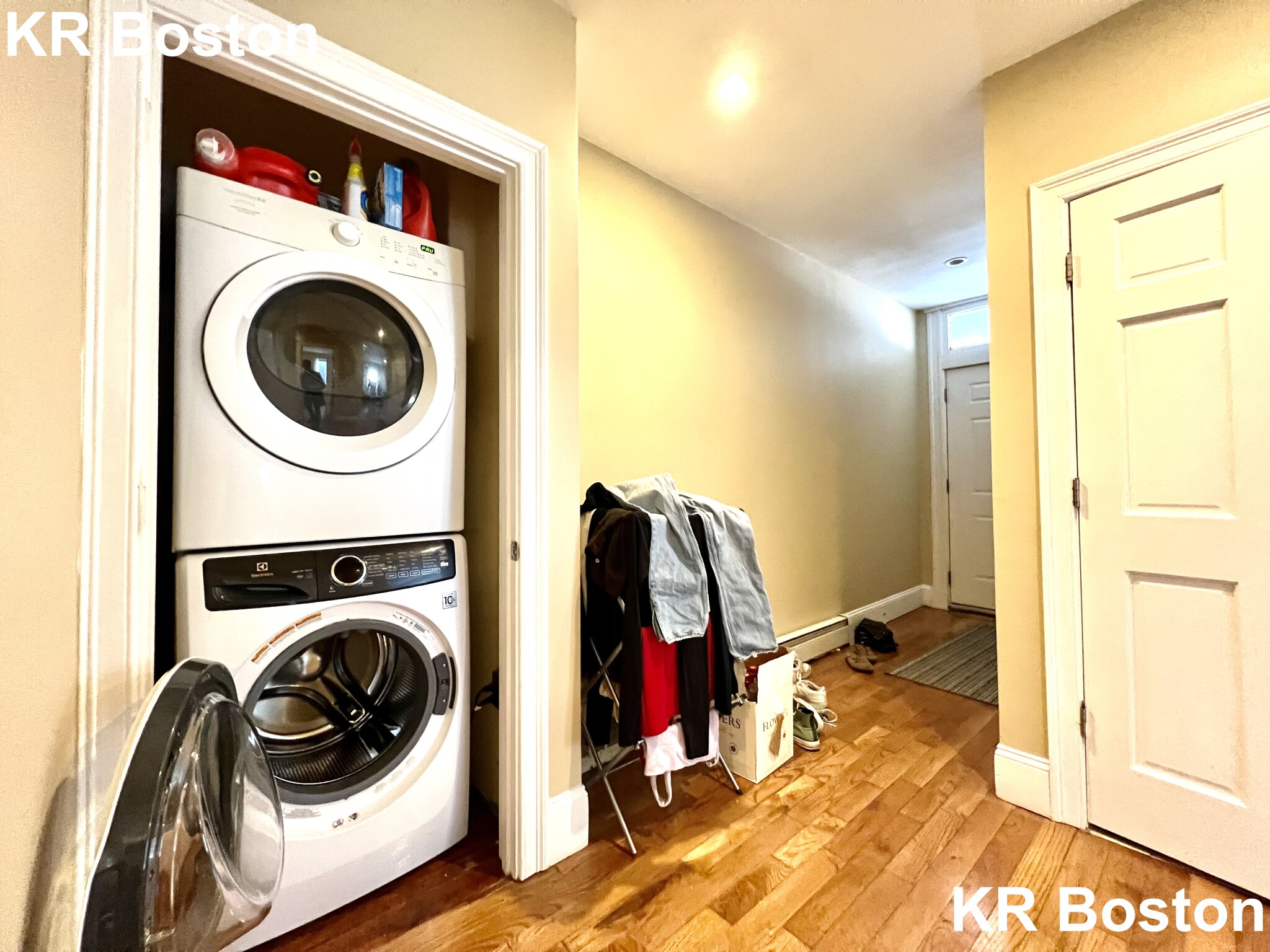 44 Hillside St, Mission Hill