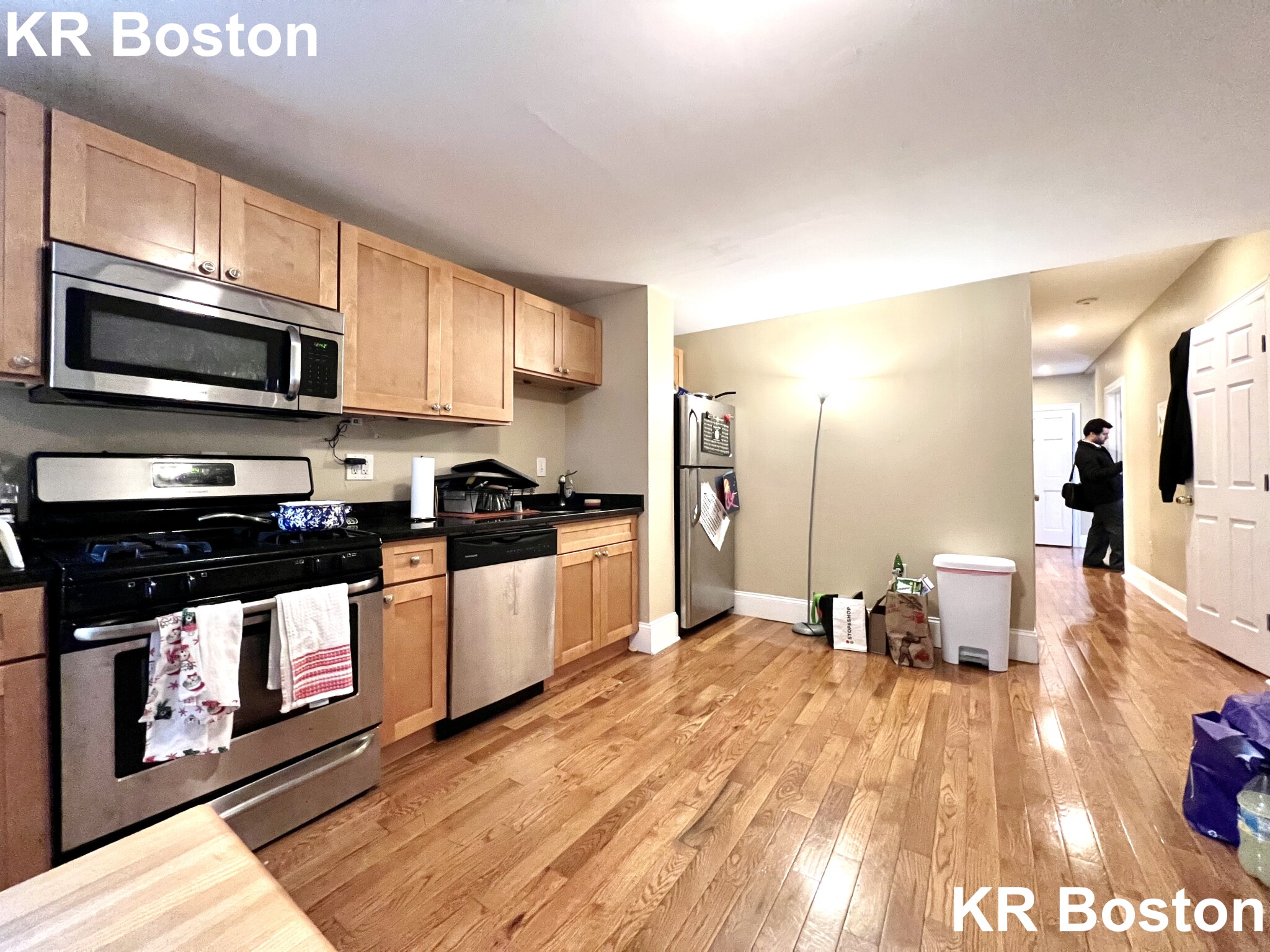 44 Hillside St, Mission Hill