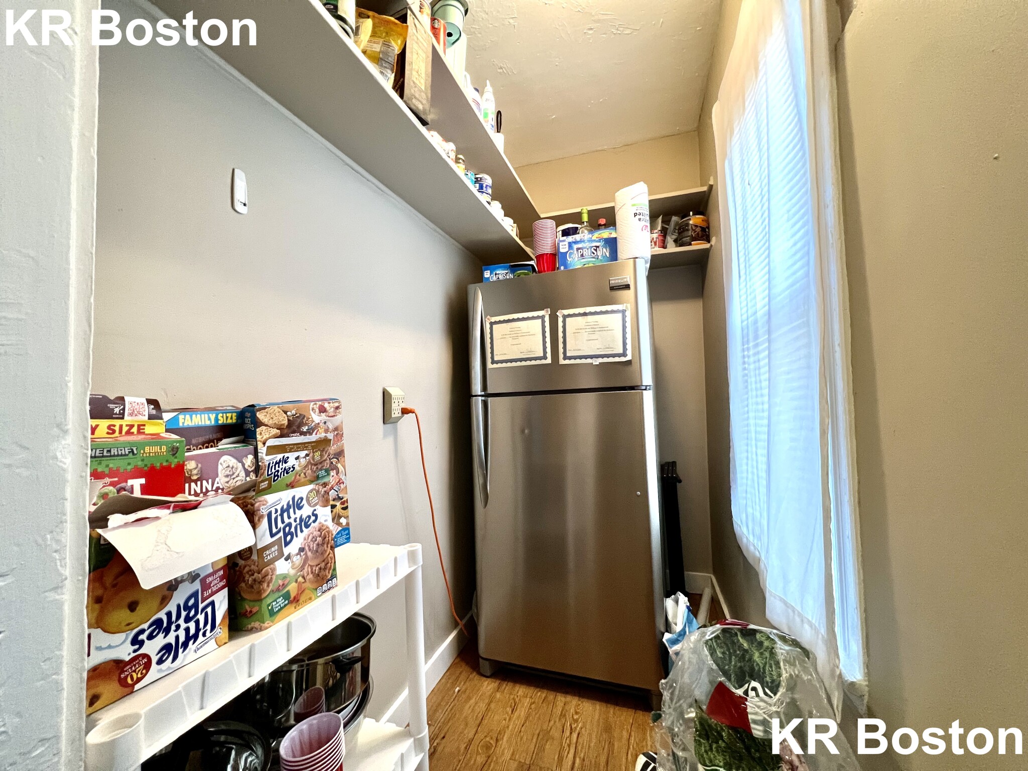 8 Sunset St, Mission Hill