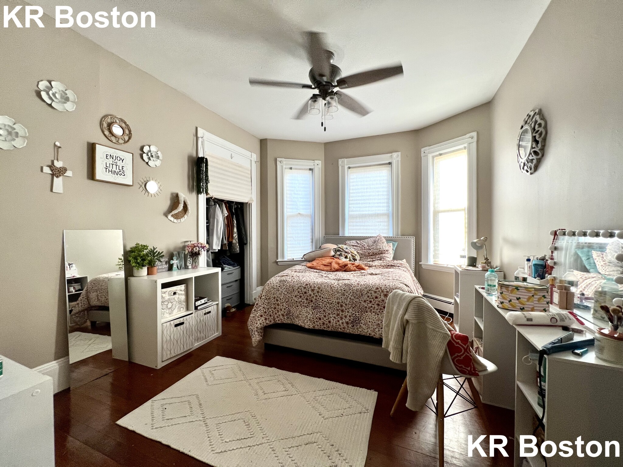 8 Sunset St, Mission Hill