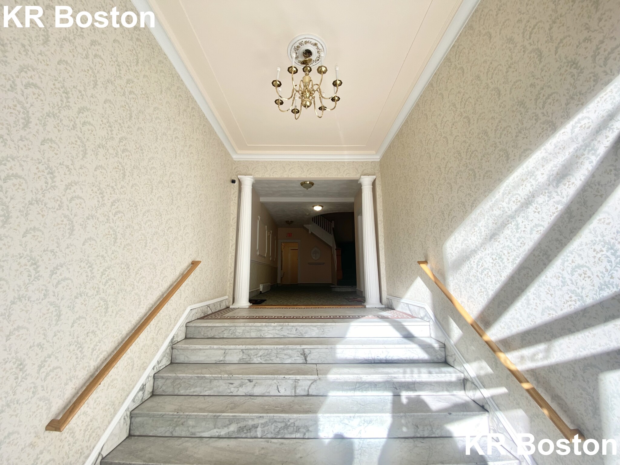 111 Kilsyth Rd, Brighton