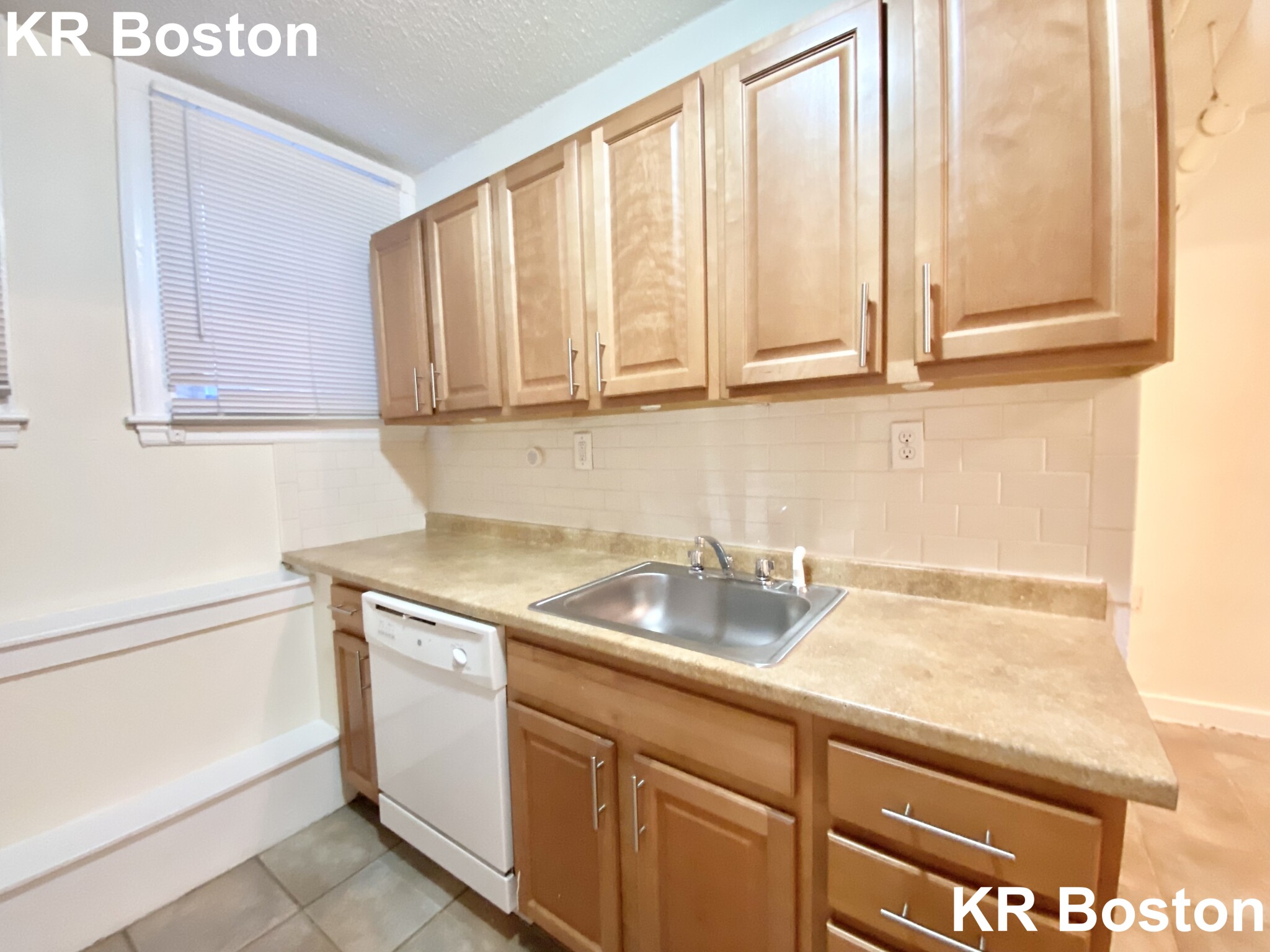 5 Barrows St, Allston