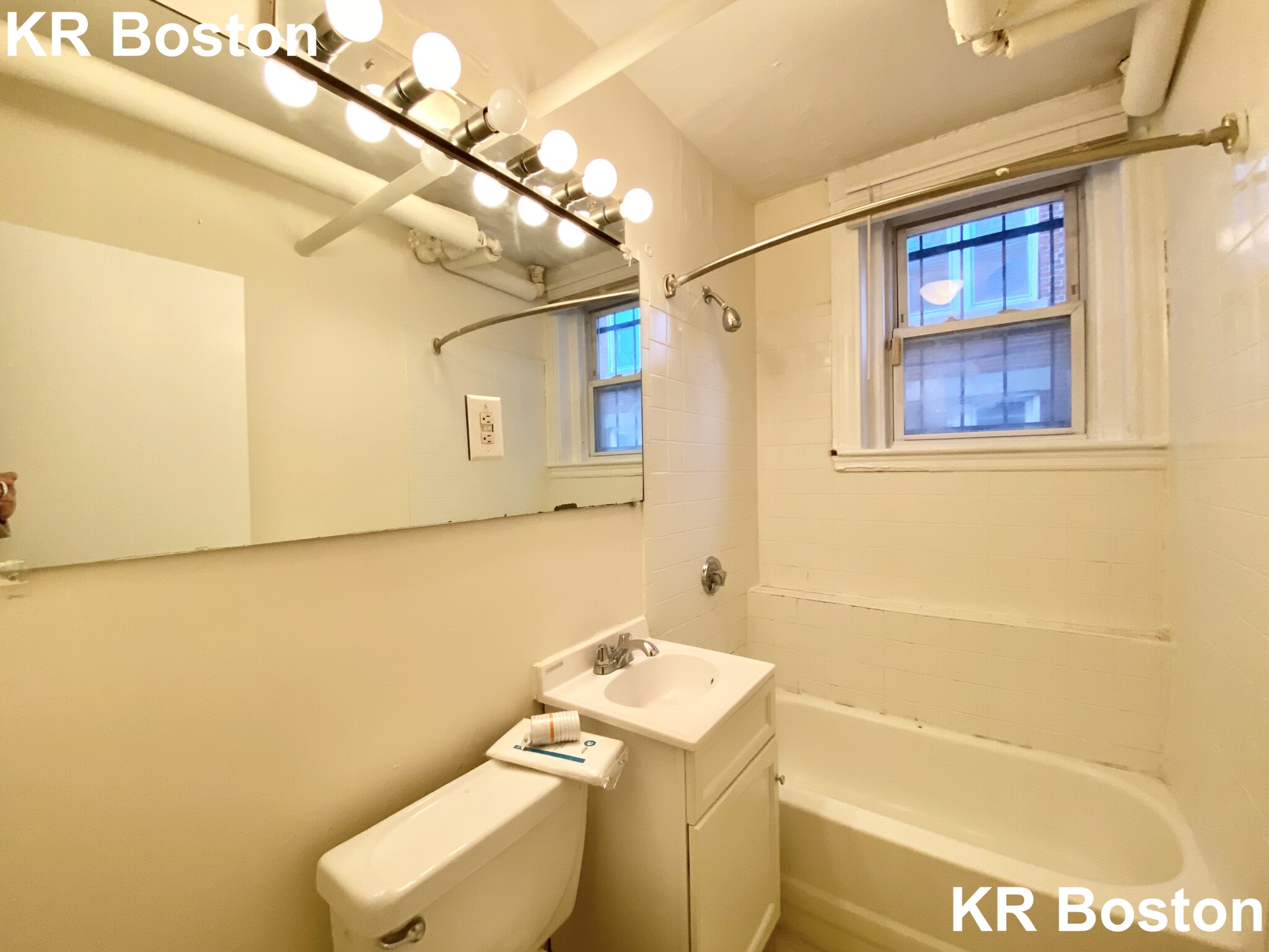 5 Barrows St, Allston