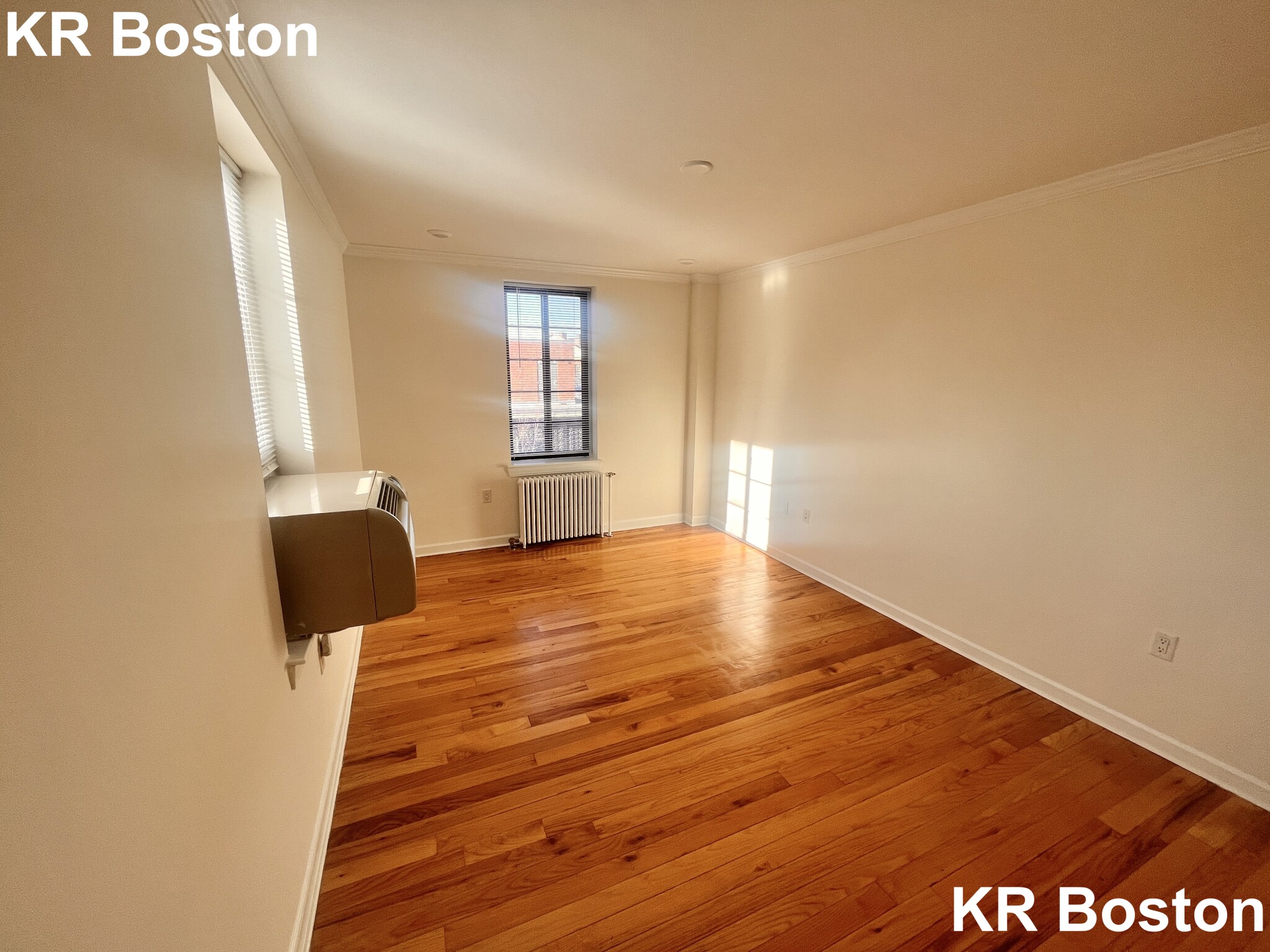 60 Brattle St, Harvard Square