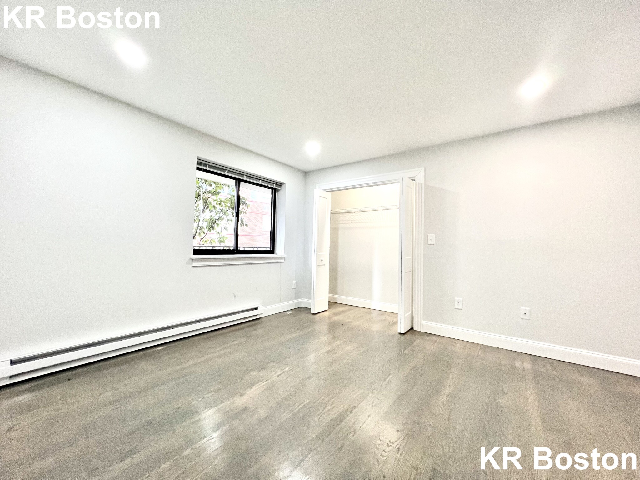 320 Hammond Pond Pkwy, Chestnut Hill