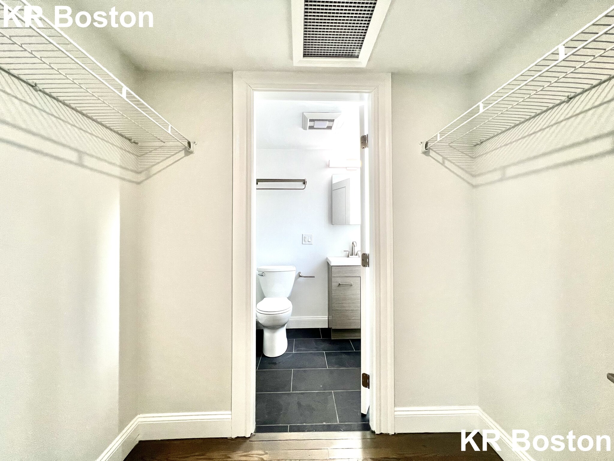 320 Hammond Pond Pkwy, Chestnut Hill