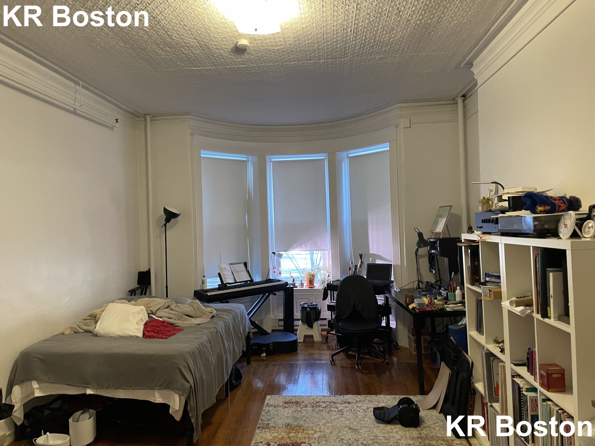 1077 Beacon St, Longwood