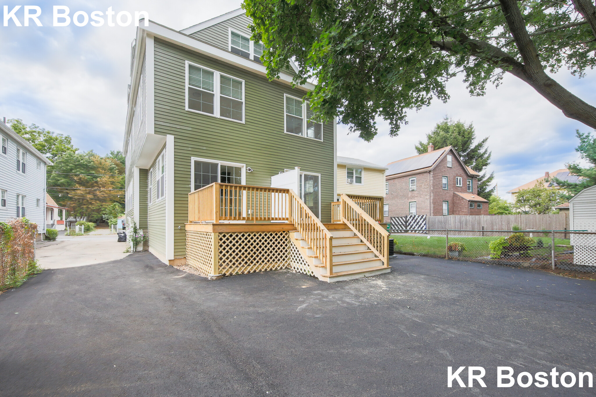 217 Arlington St, Medford