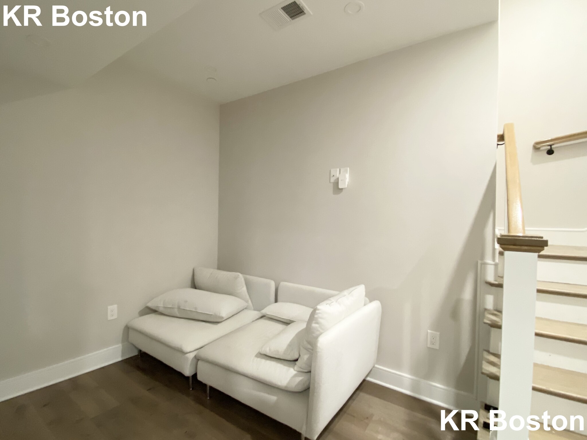 12 Reedsdale St, Allston