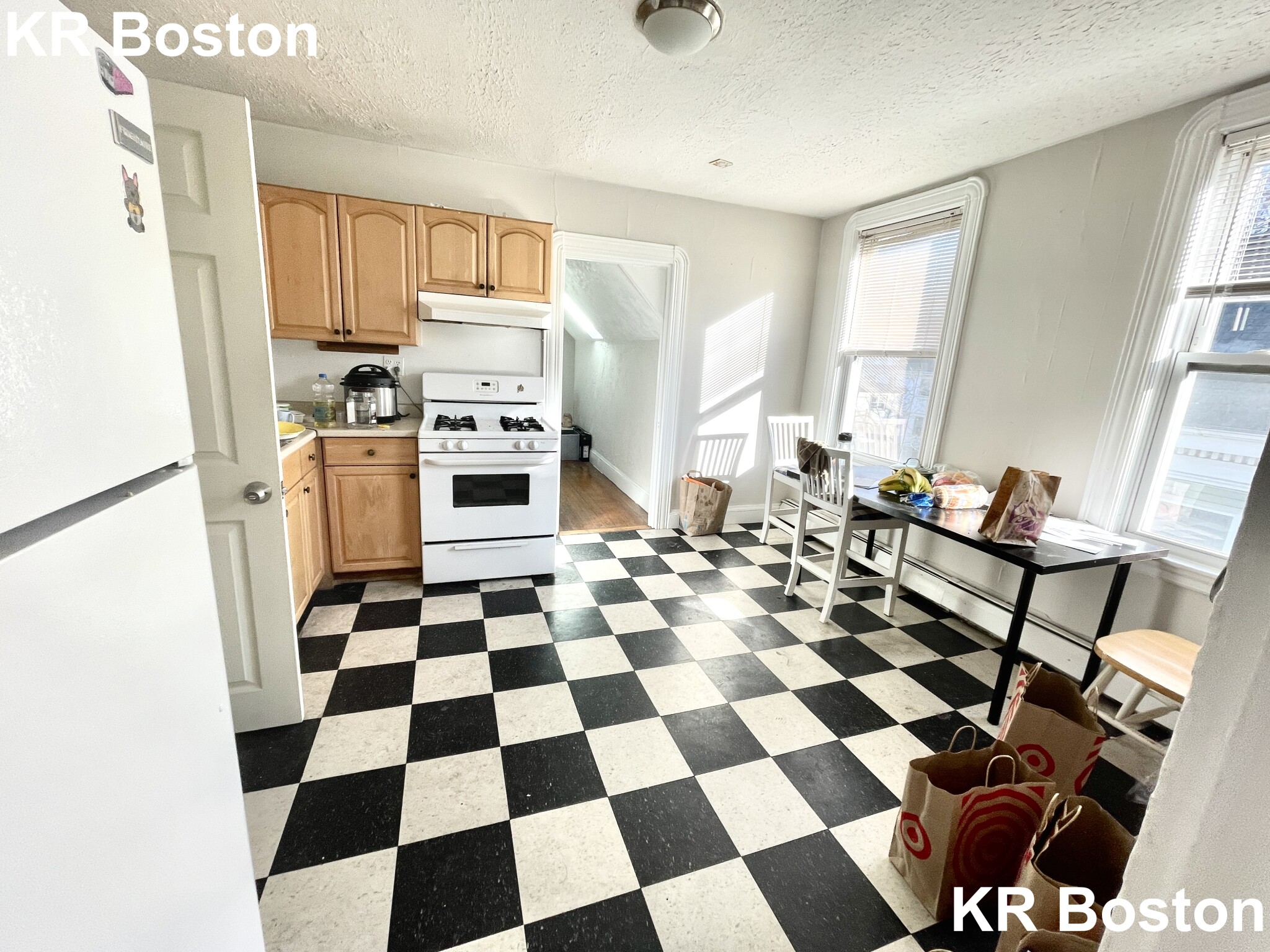 32 Gordon St, Allston