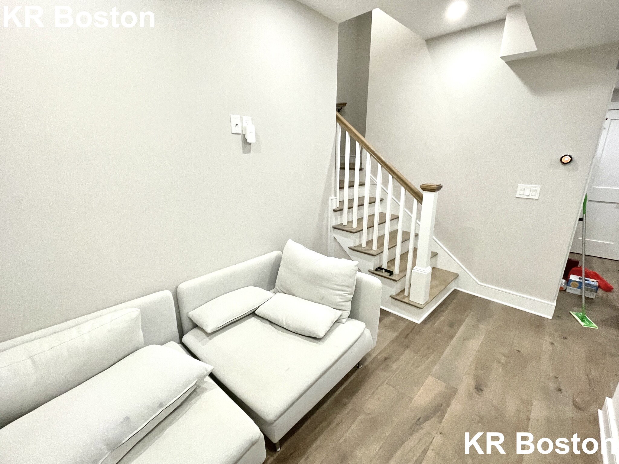 12 Reedsdale St, Allston