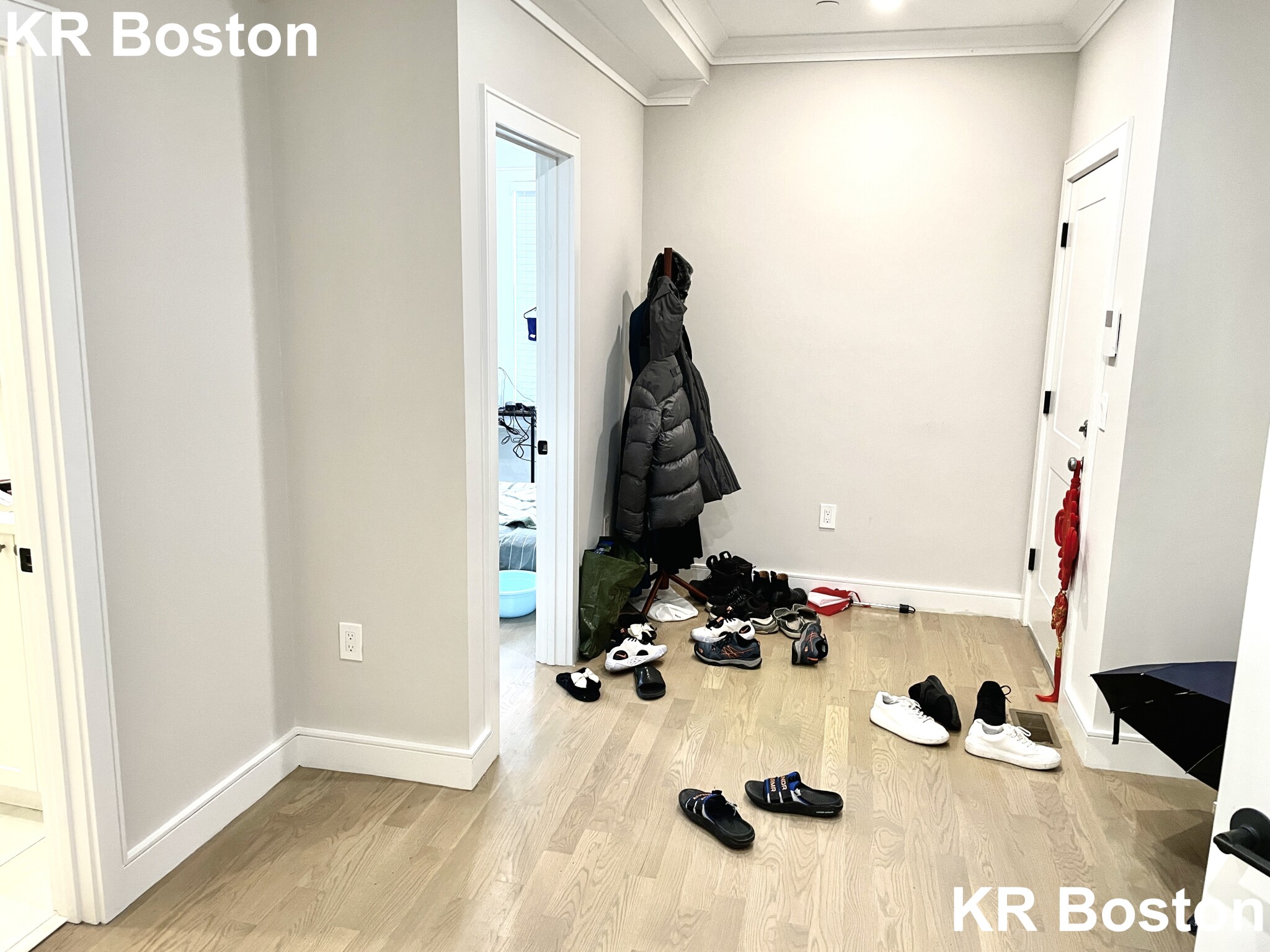 12 Reedsdale St, Allston