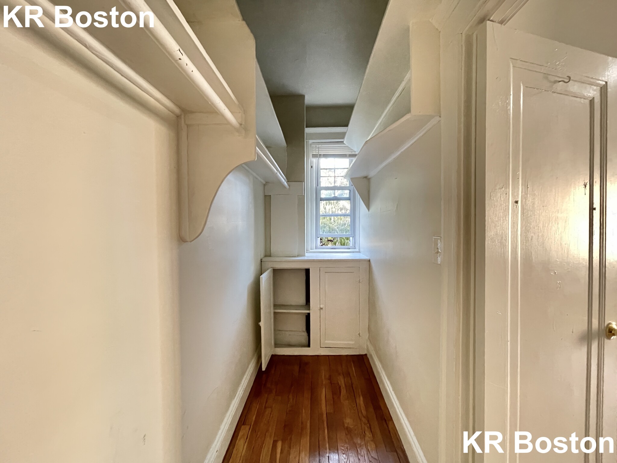 726 Washington St, Washington Square