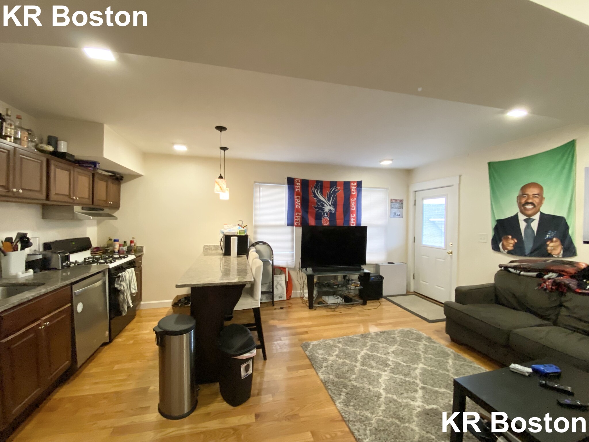 21 Weitz St, Allston