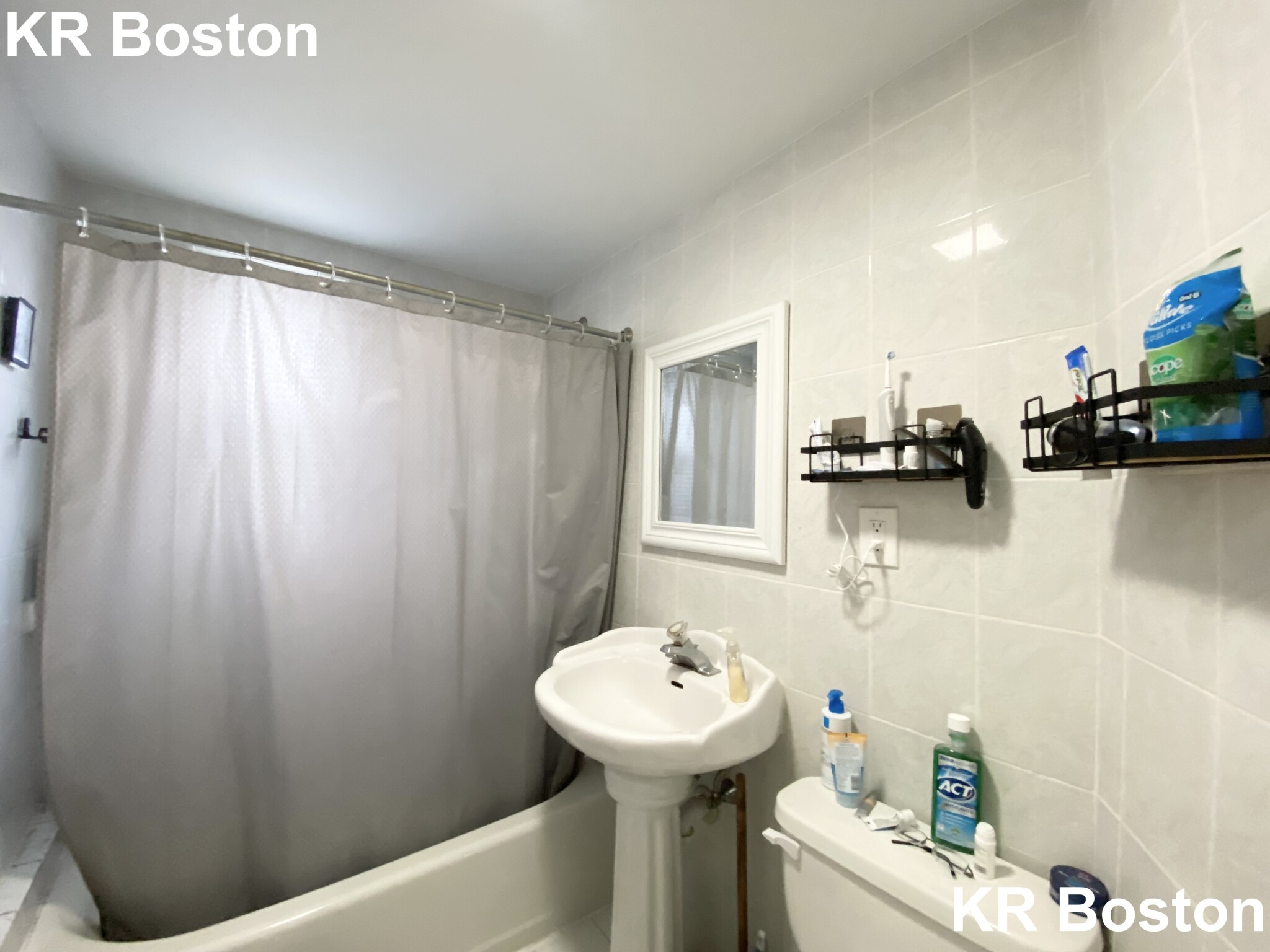 21 Weitz St, Allston