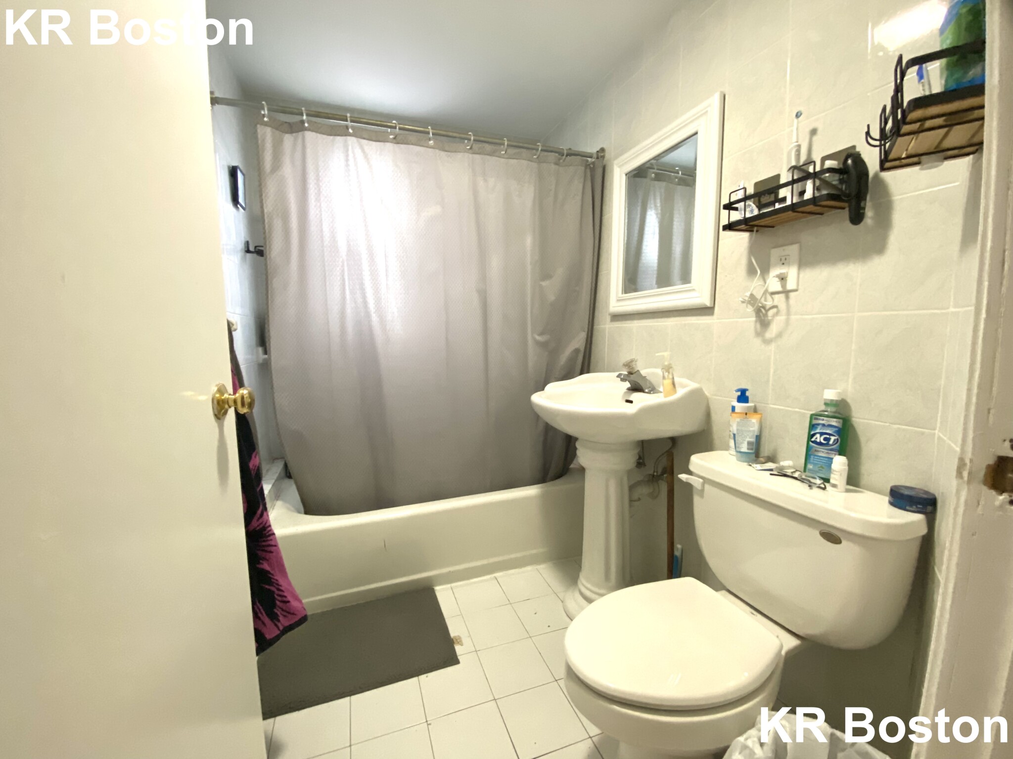 21 Weitz St, Allston