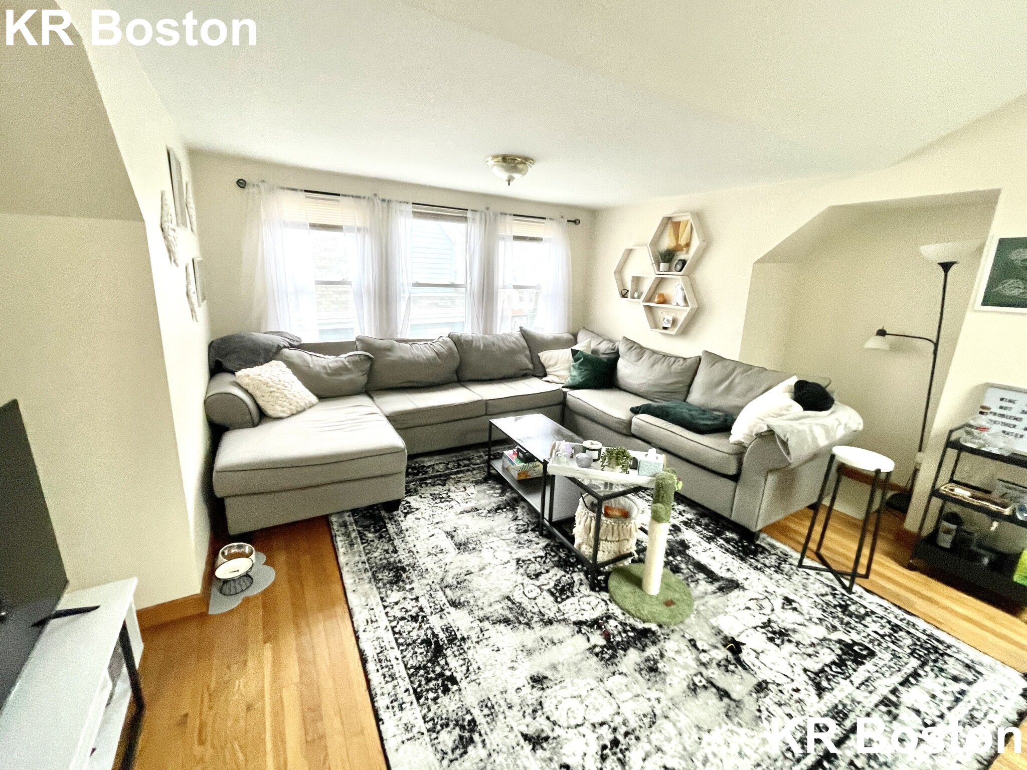 551 Washington St, Brighton