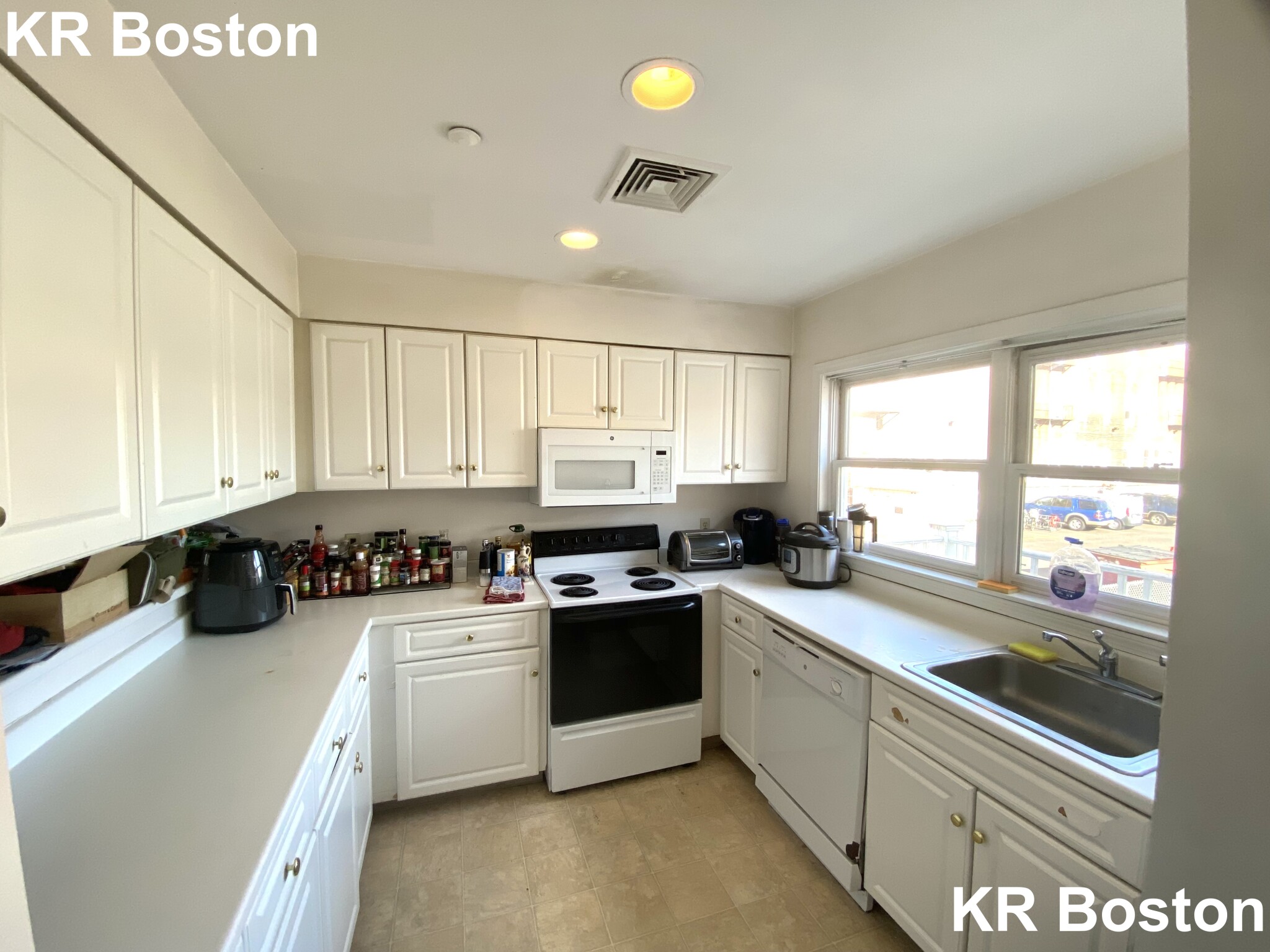 8 Glencoe St, Brighton