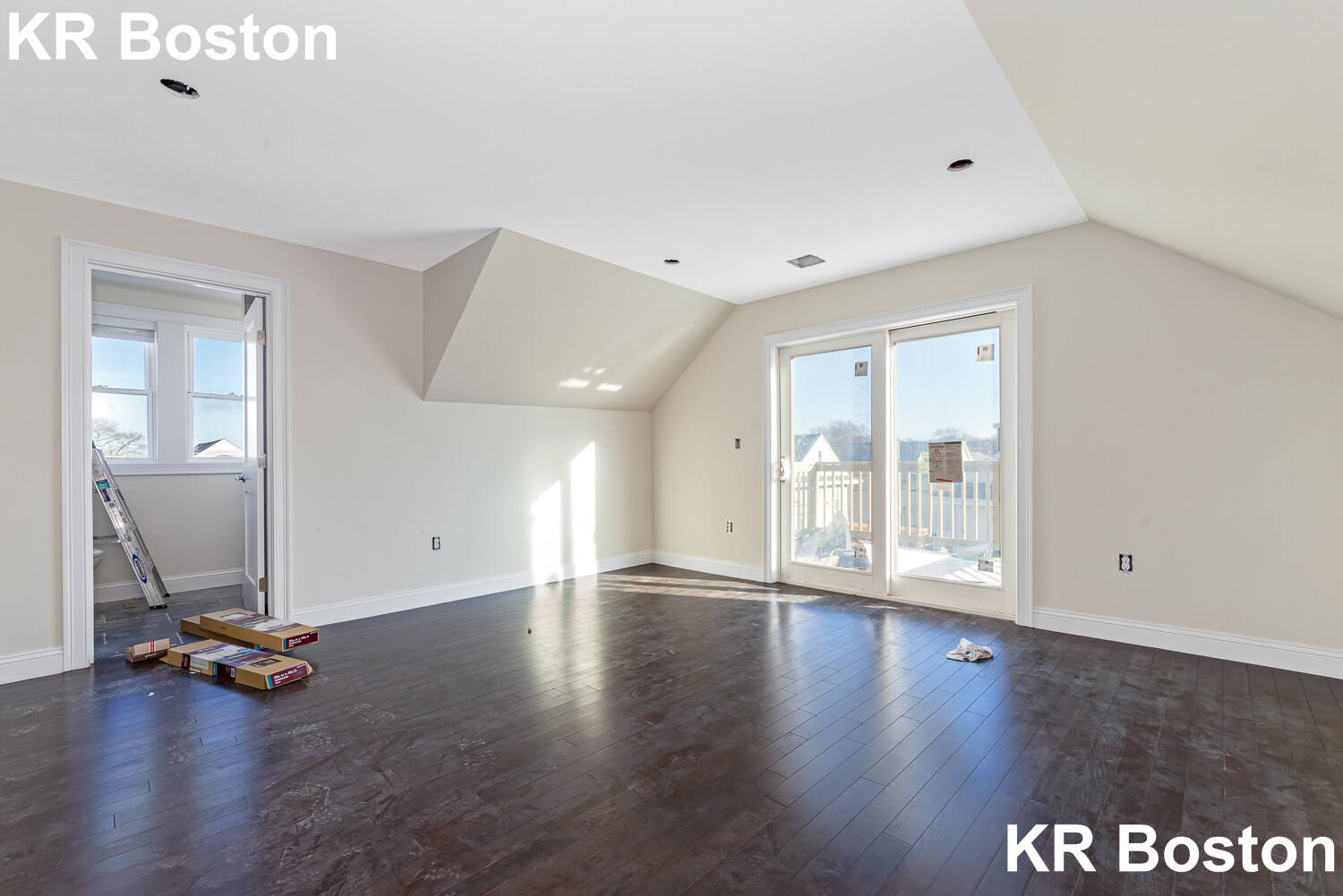 44 Wright Ave, Medford