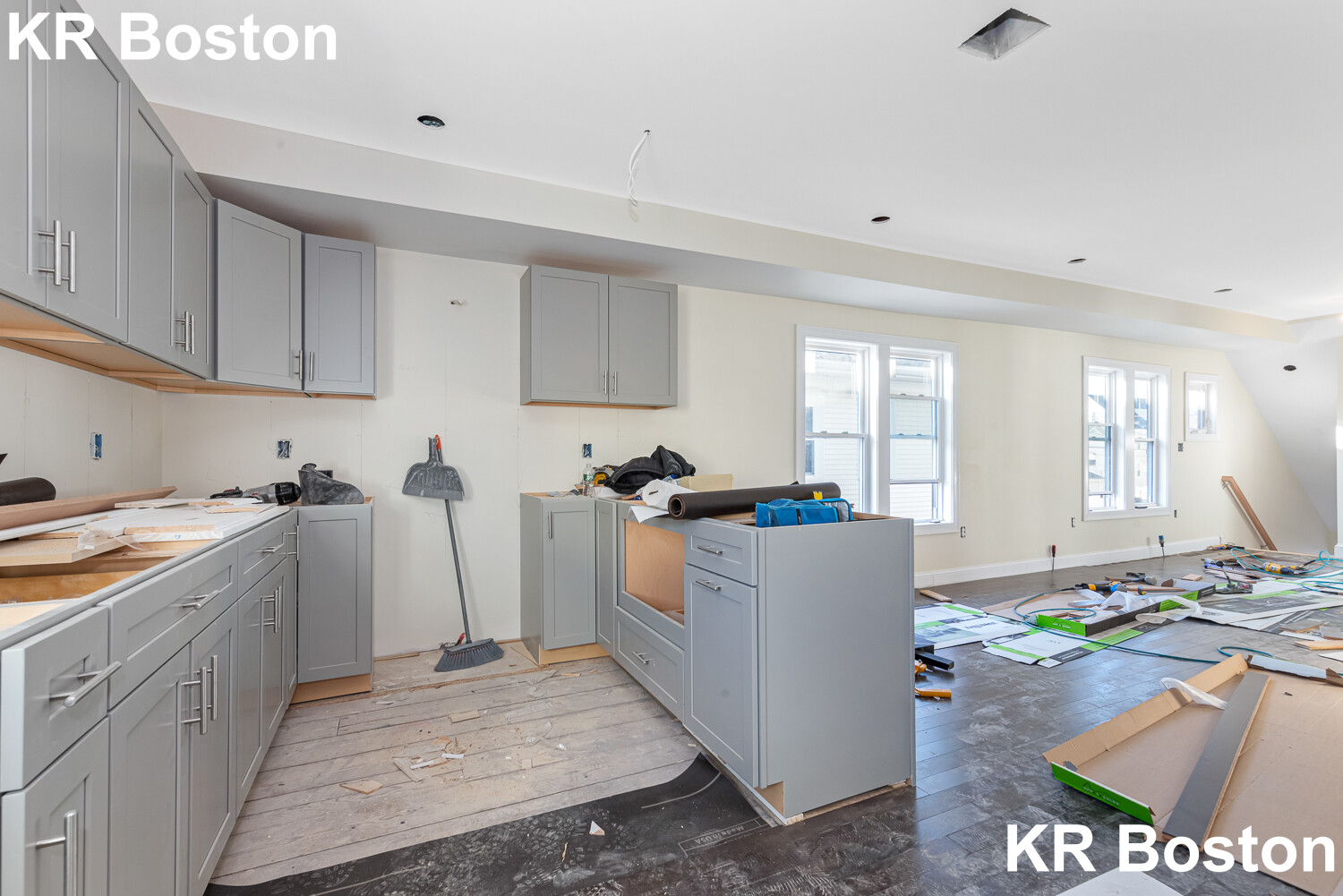 44 Wright Ave, Medford