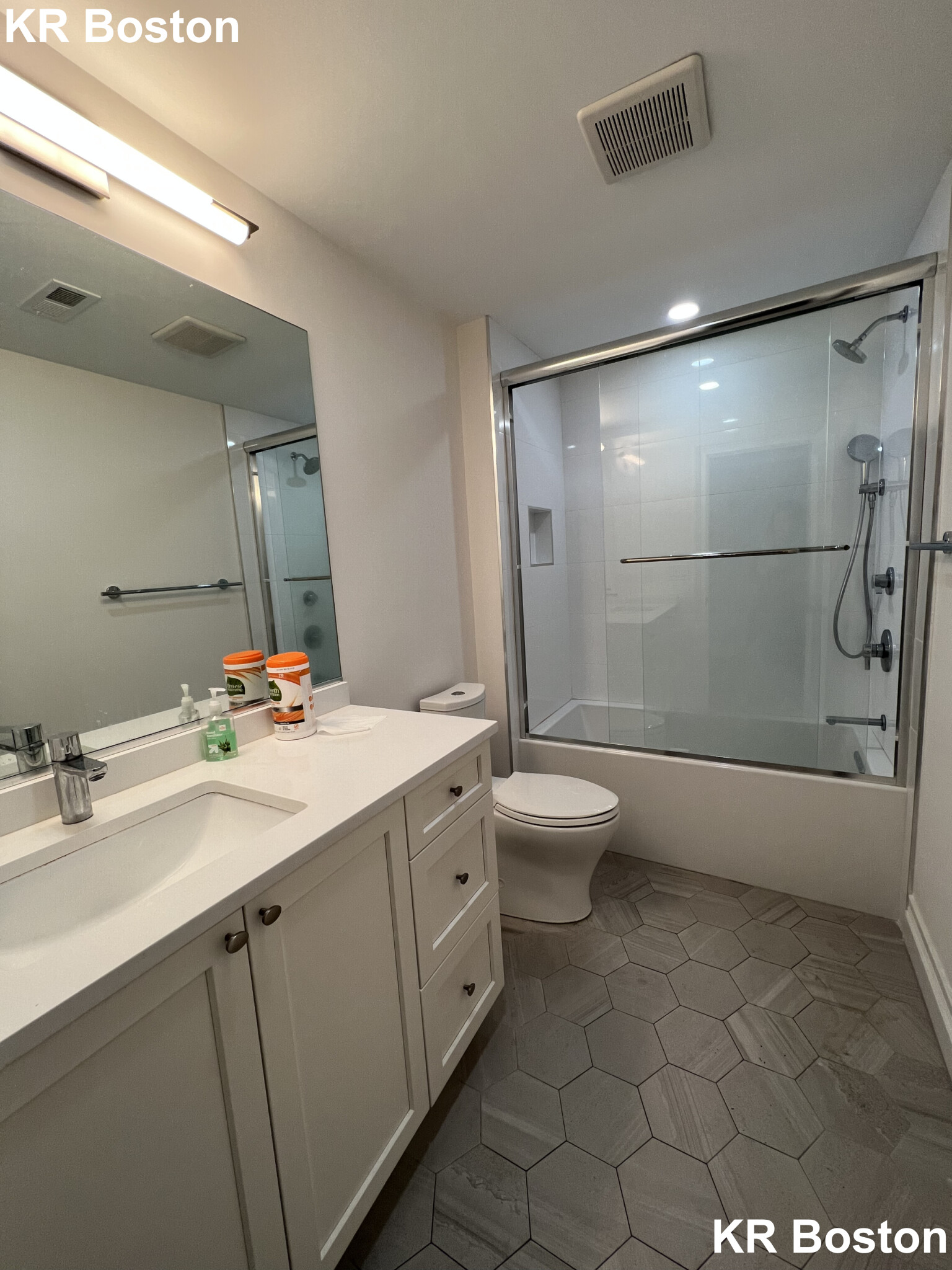 14 Mount Hood Rd, Brighton