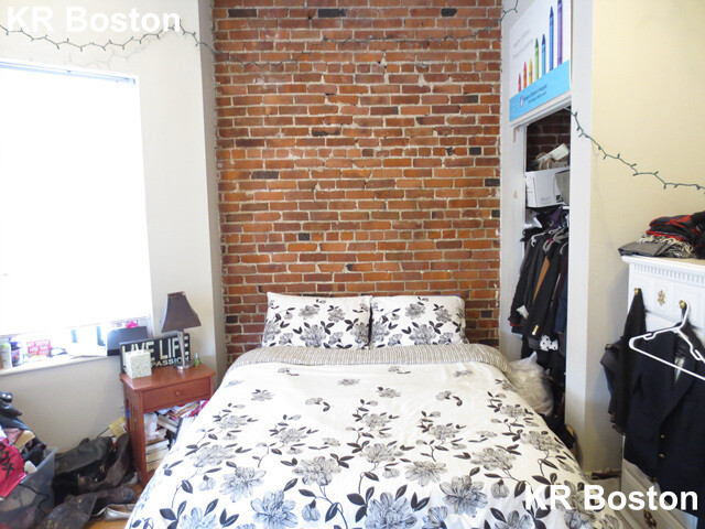 11 Gorham St, Allston