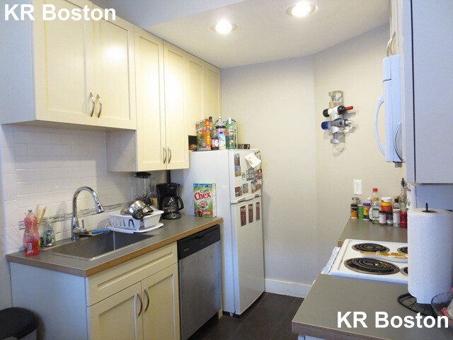 11 Gorham St, Allston