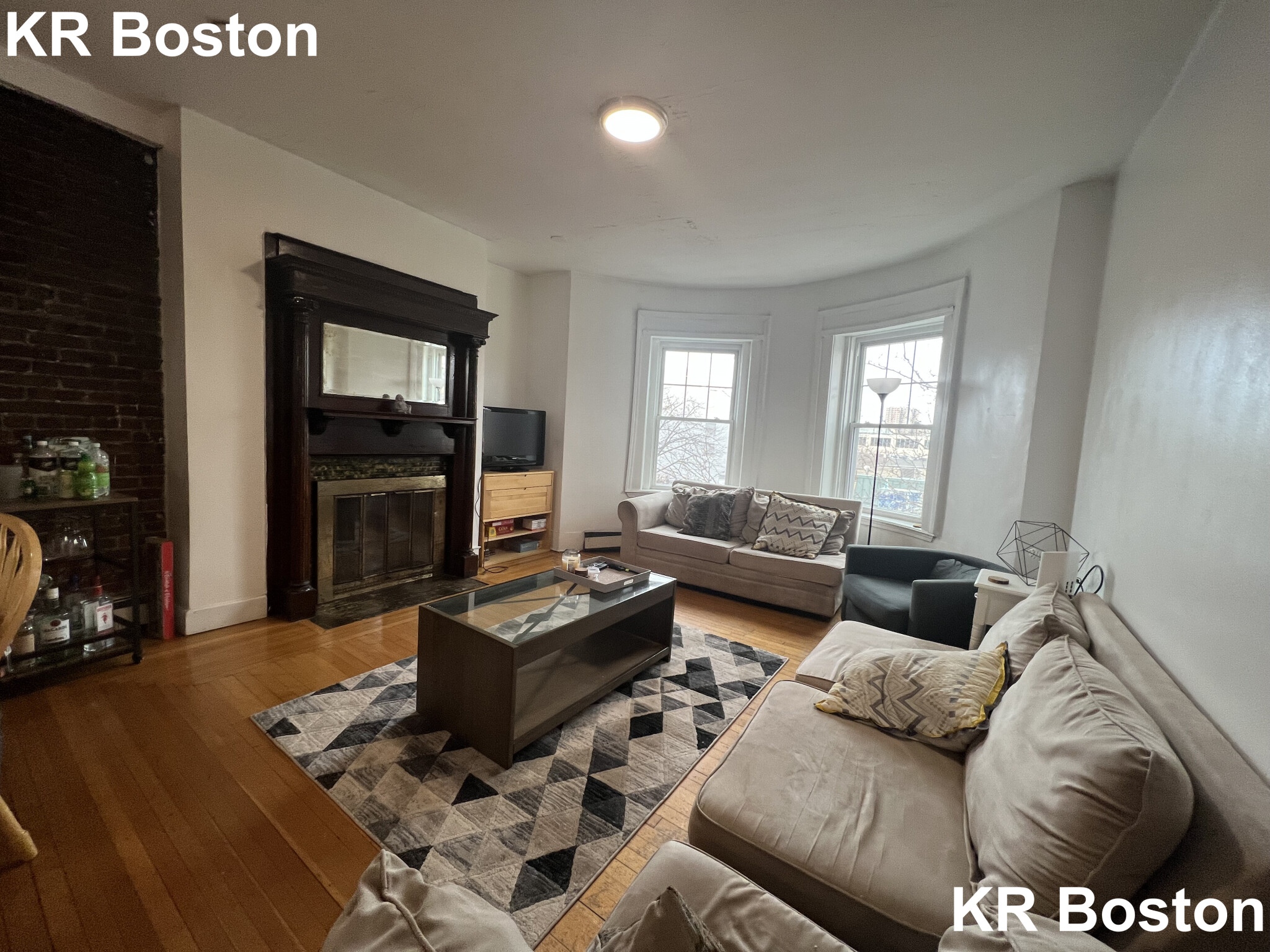526 Harvard St, Coolidge Corner