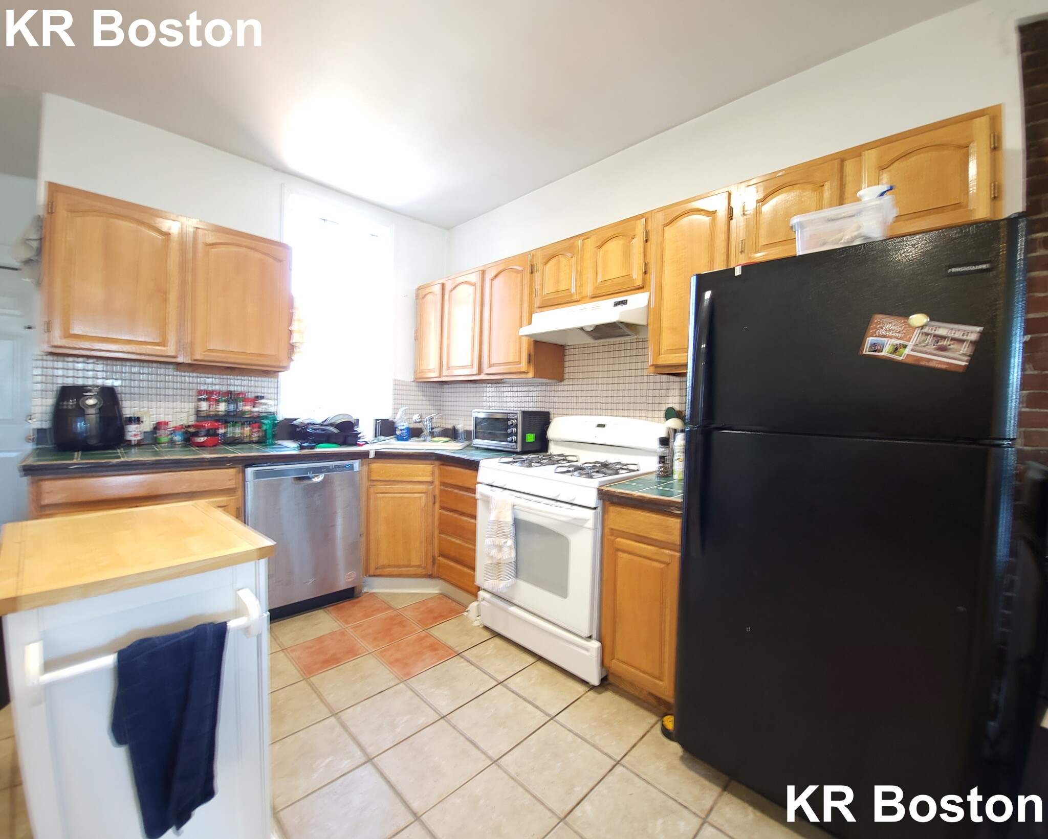 526 Harvard St, Coolidge Corner
