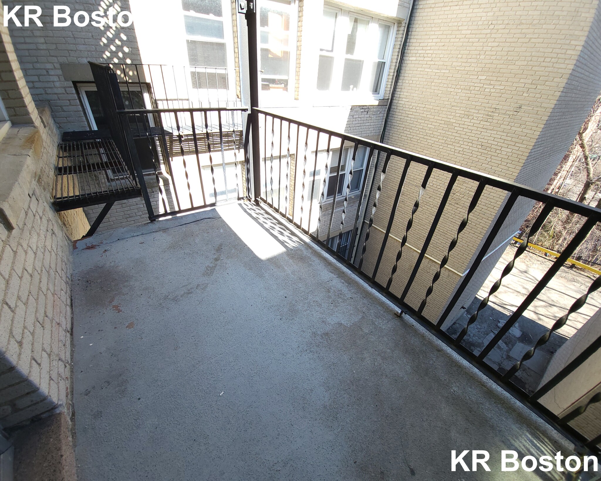 1634 Commonwealth Ave, Brighton