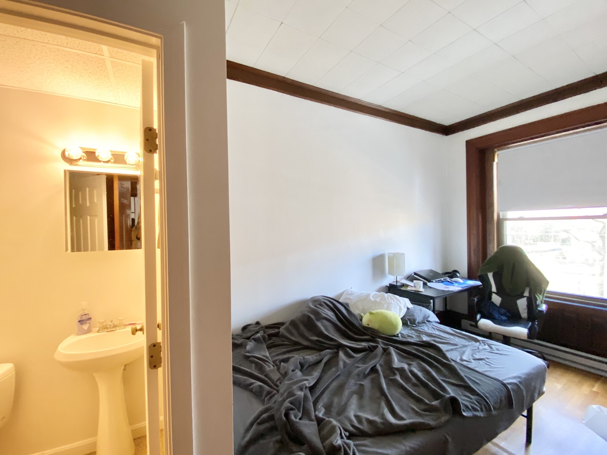 1061 Beacon St, Brookline Village