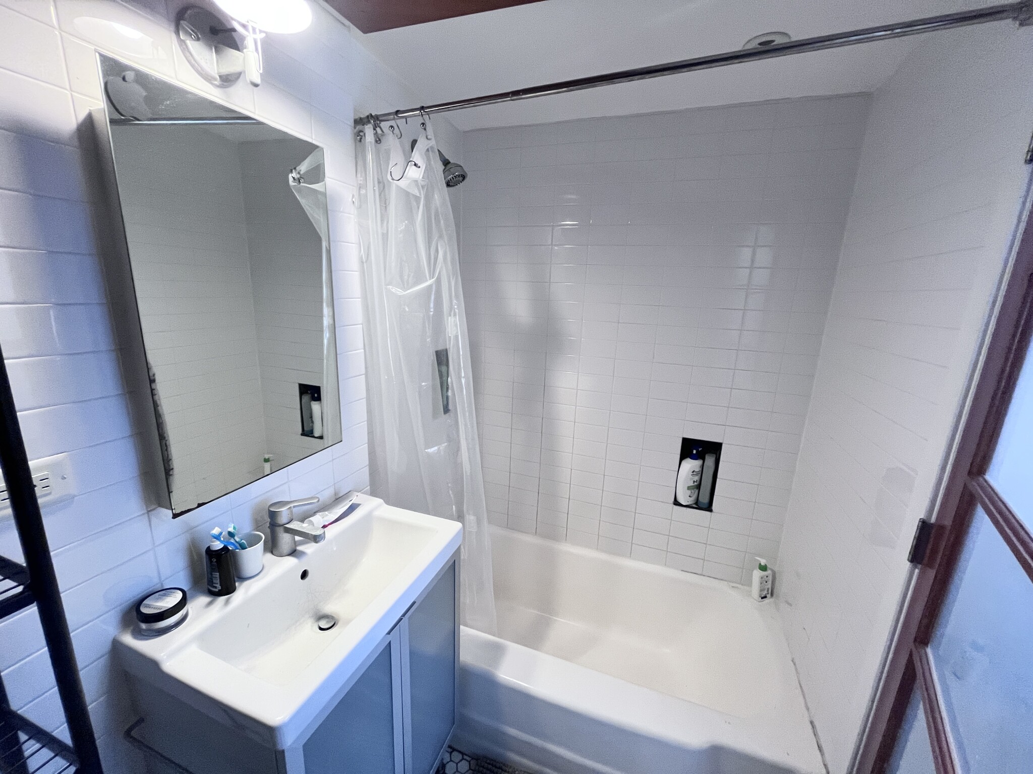 849 Beacon St, Fenway