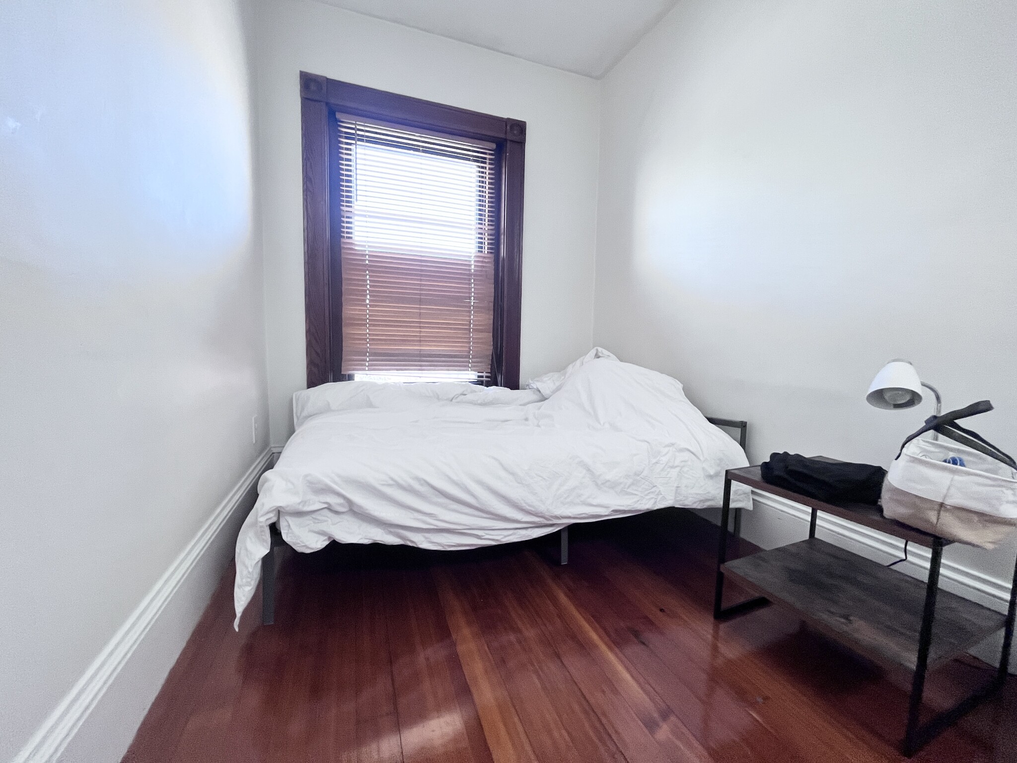 849 Beacon St, Fenway