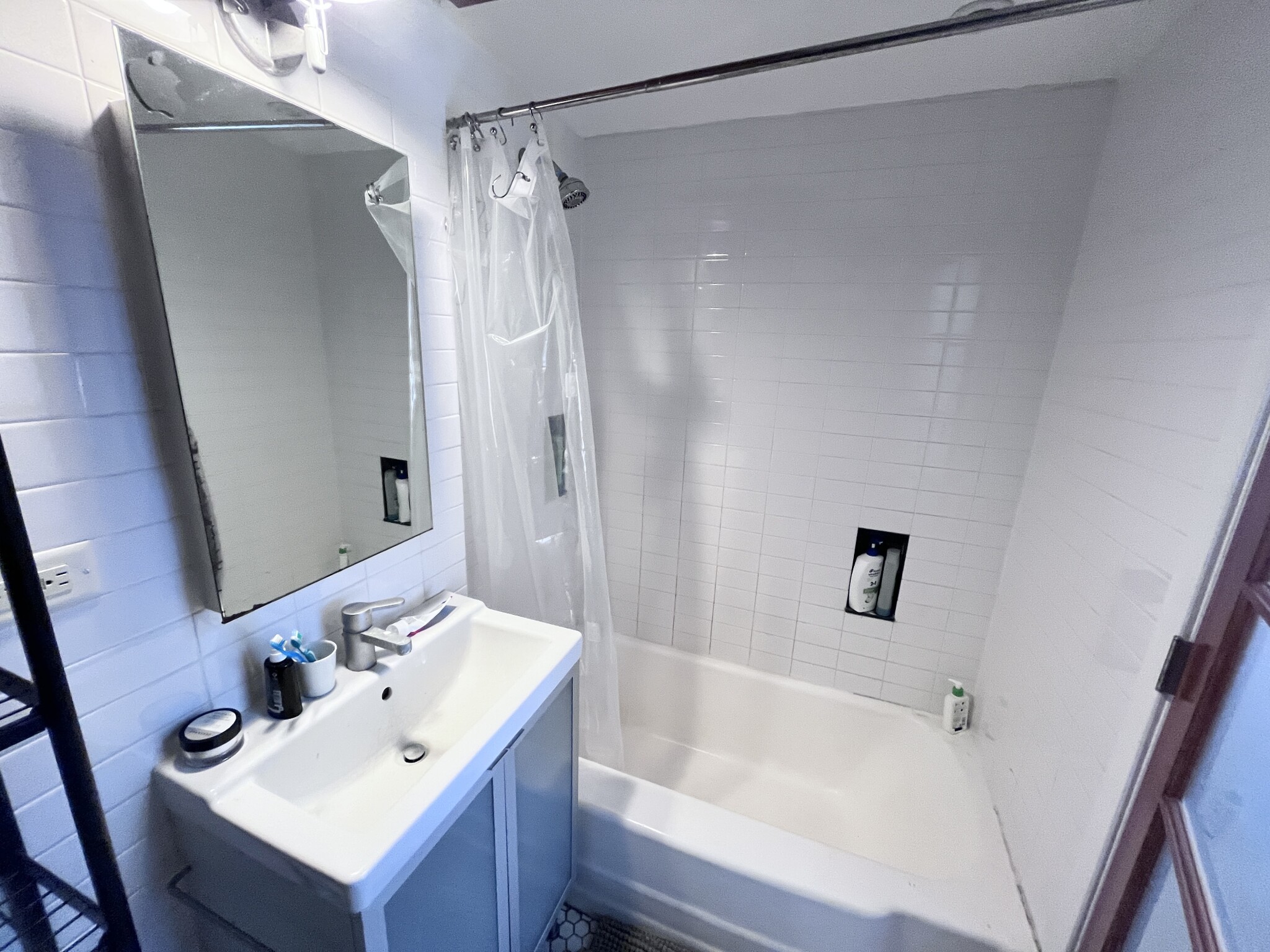 849 Beacon St, Fenway