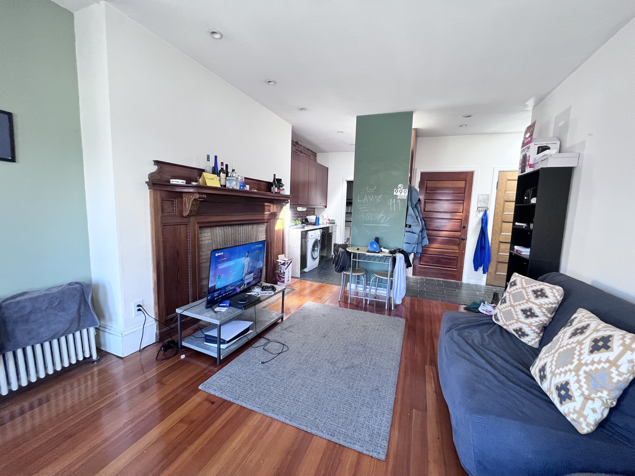 849 Beacon St, Fenway