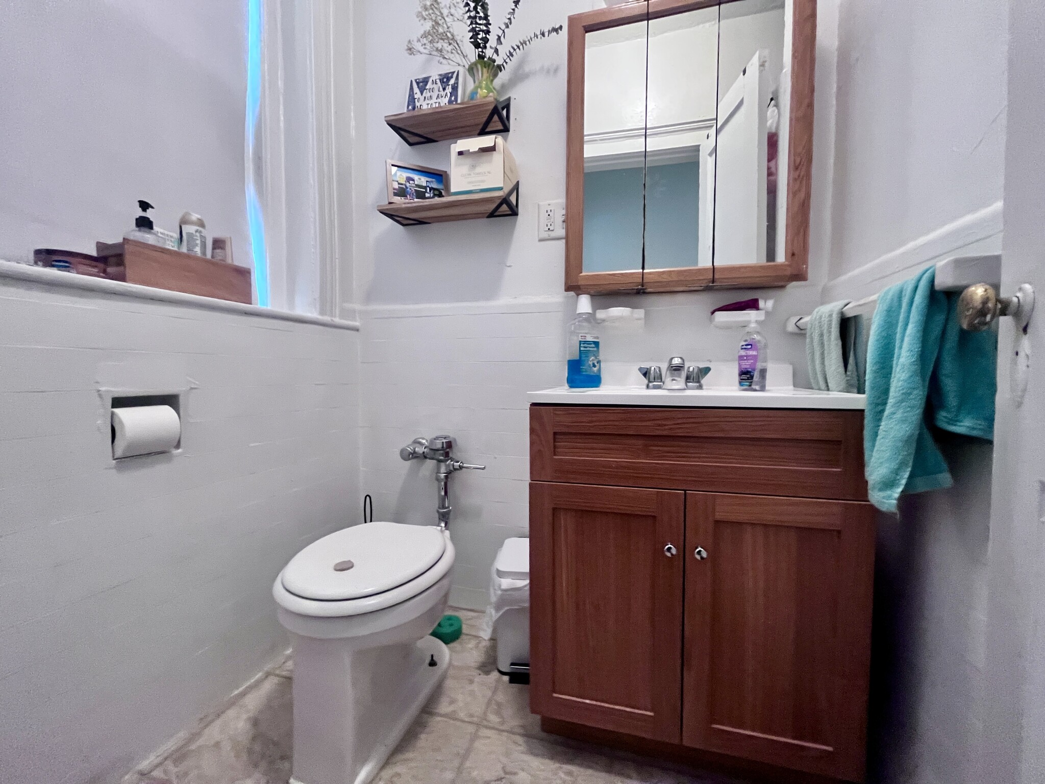 127 Sutherland Rd, Allston