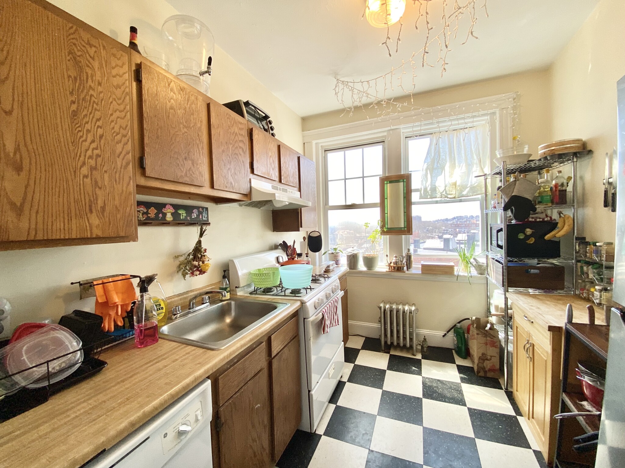 1691 Commonwealth Ave, Brighton