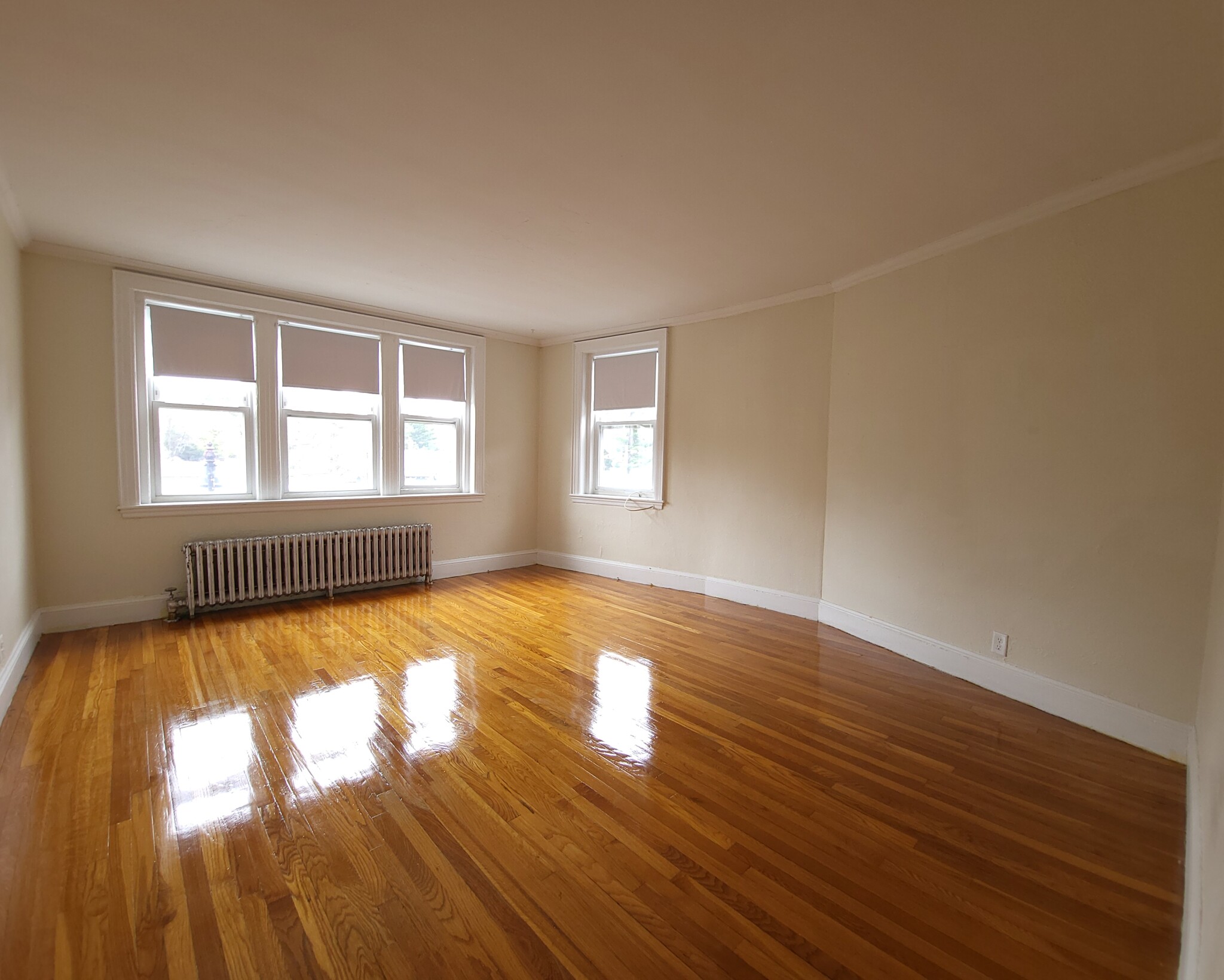 2045 Commonwealth Ave, Brighton