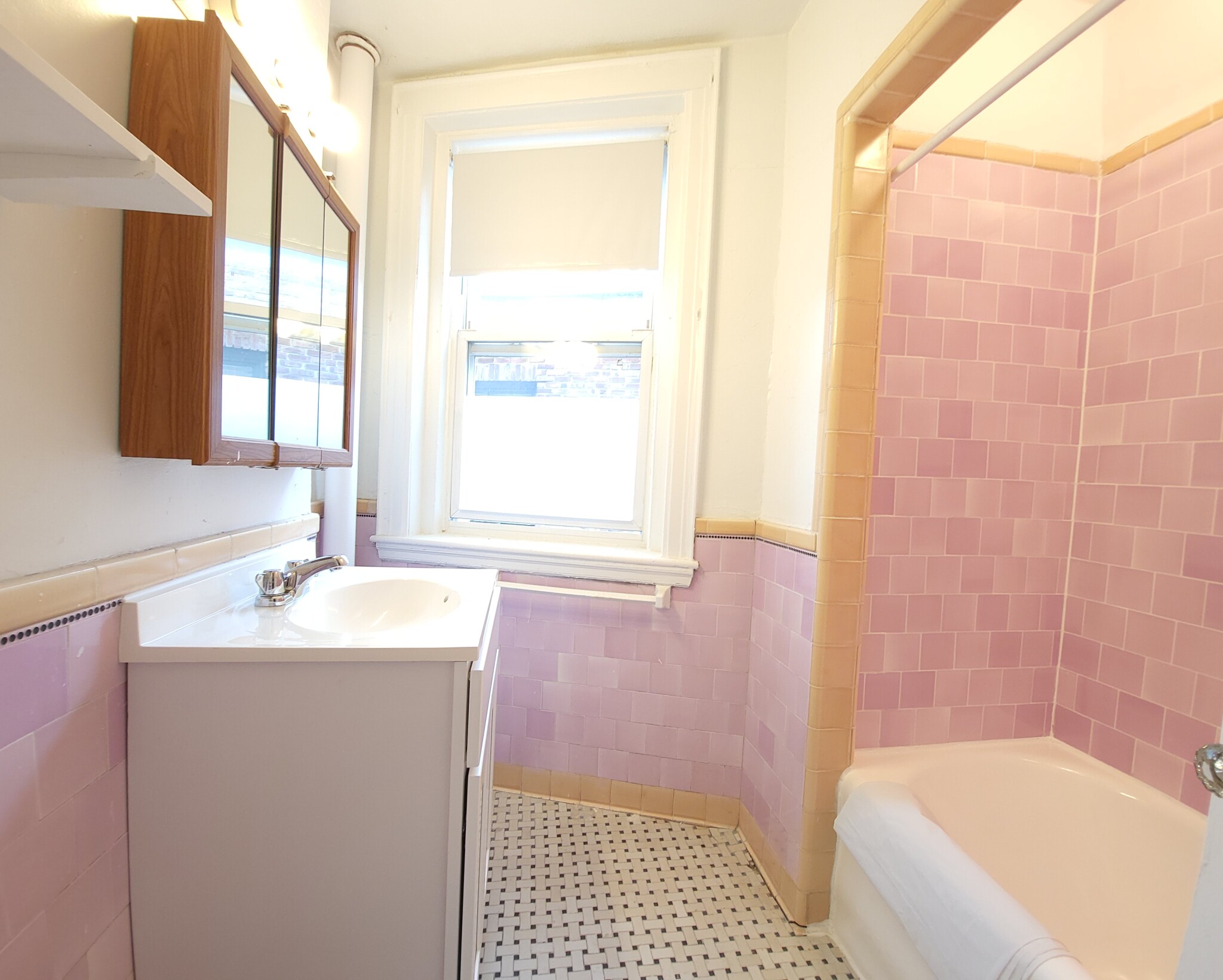 2045 Commonwealth Ave, Brighton