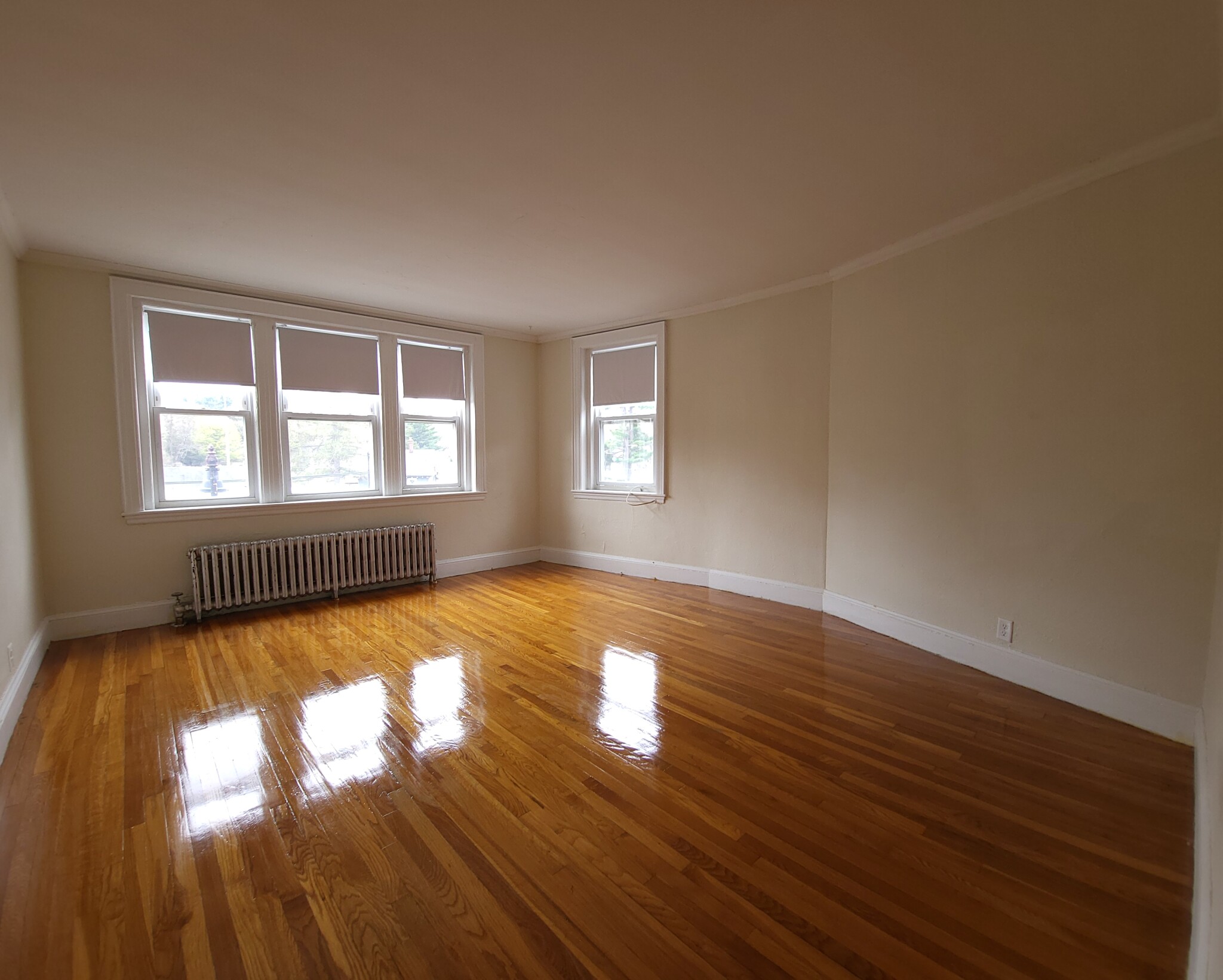 2045 Commonwealth Ave, Brighton