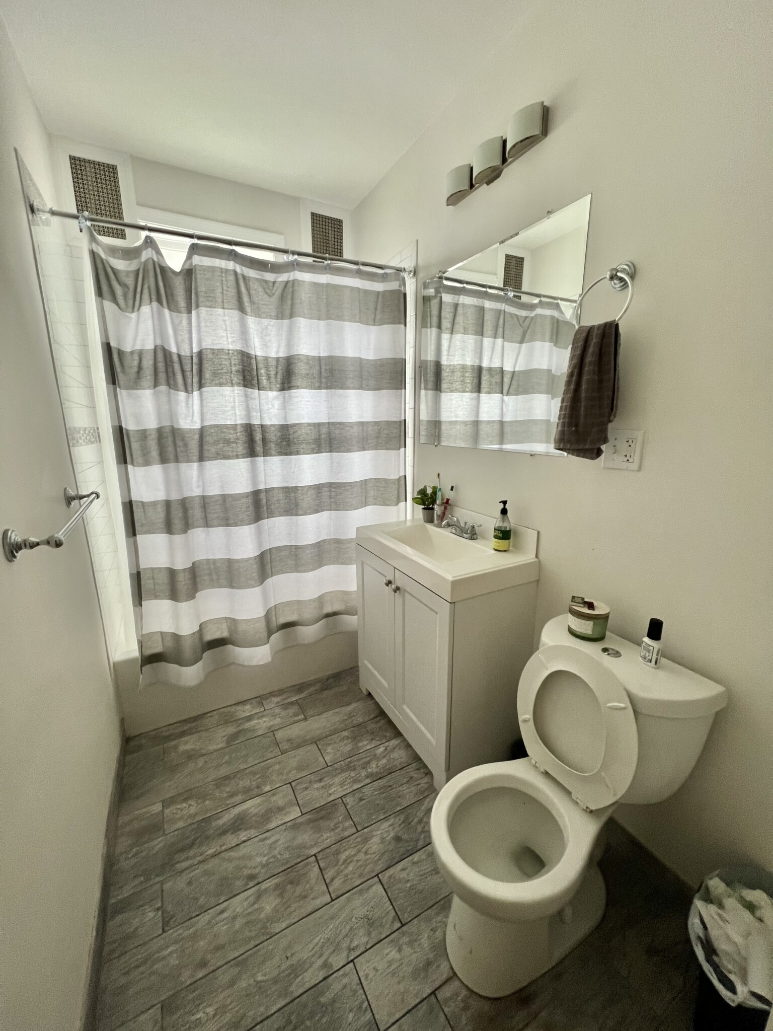 4 Farrington Ave, Allston