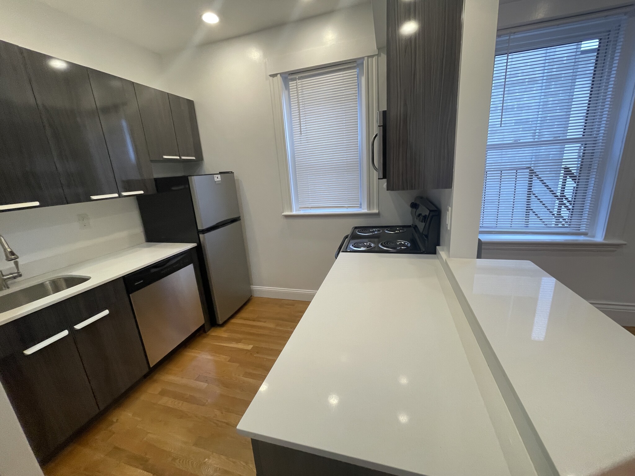 120 Peterborough St, Fenway