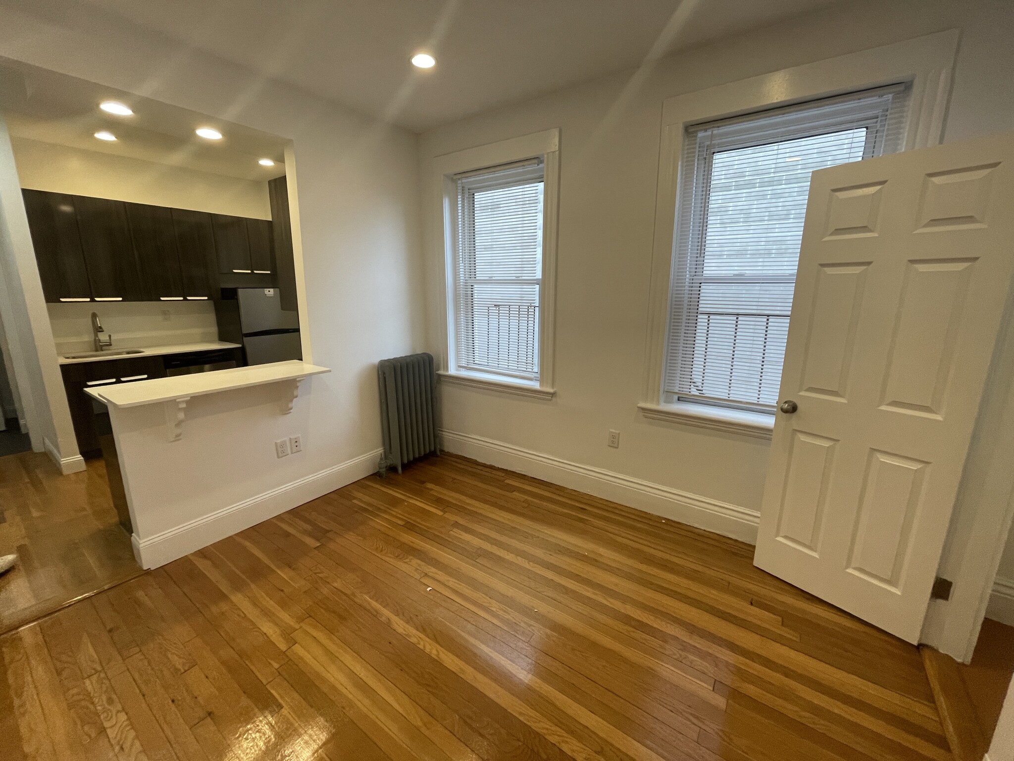 120 Peterborough St, Fenway