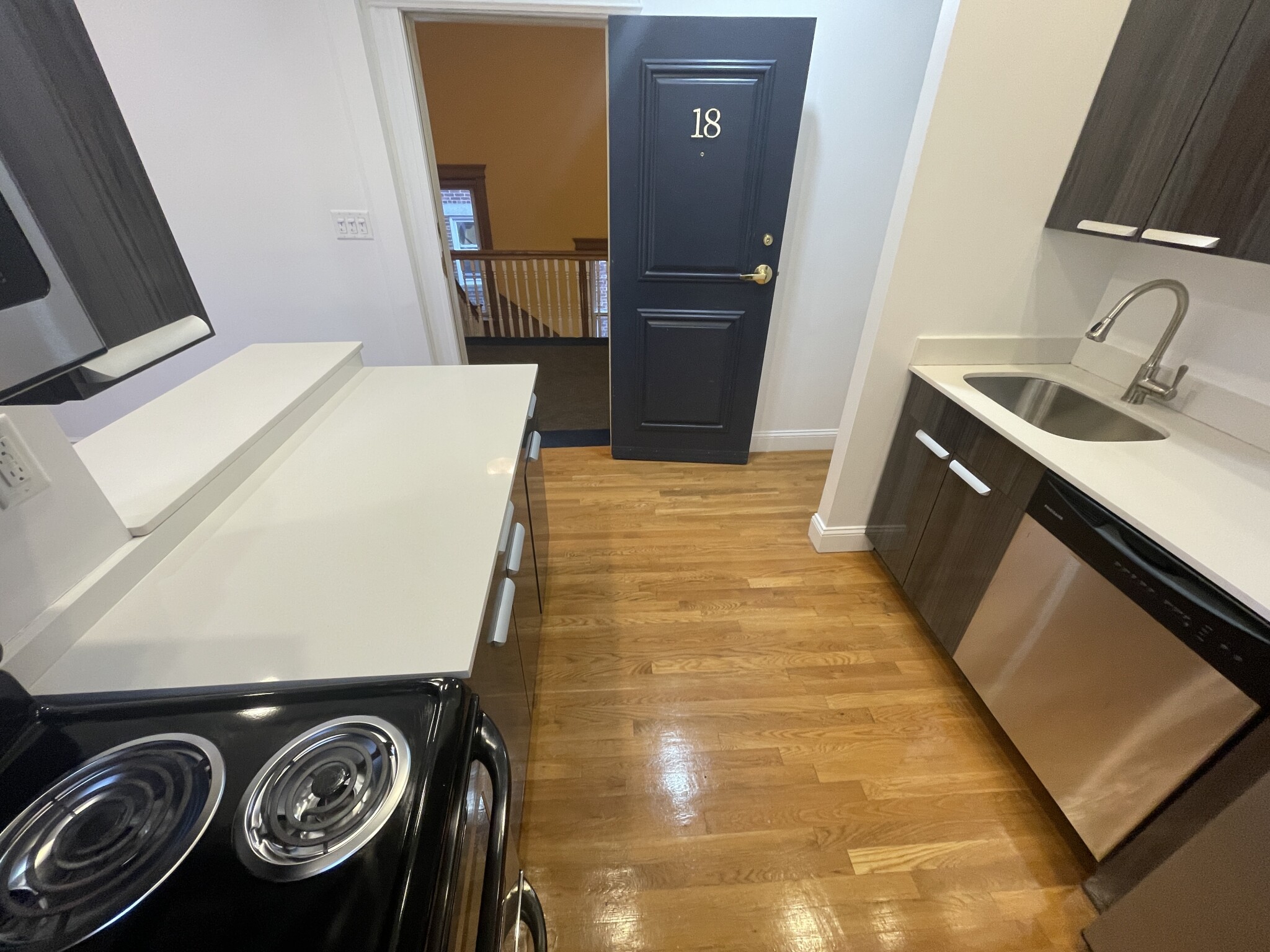 120 Peterborough St, Fenway