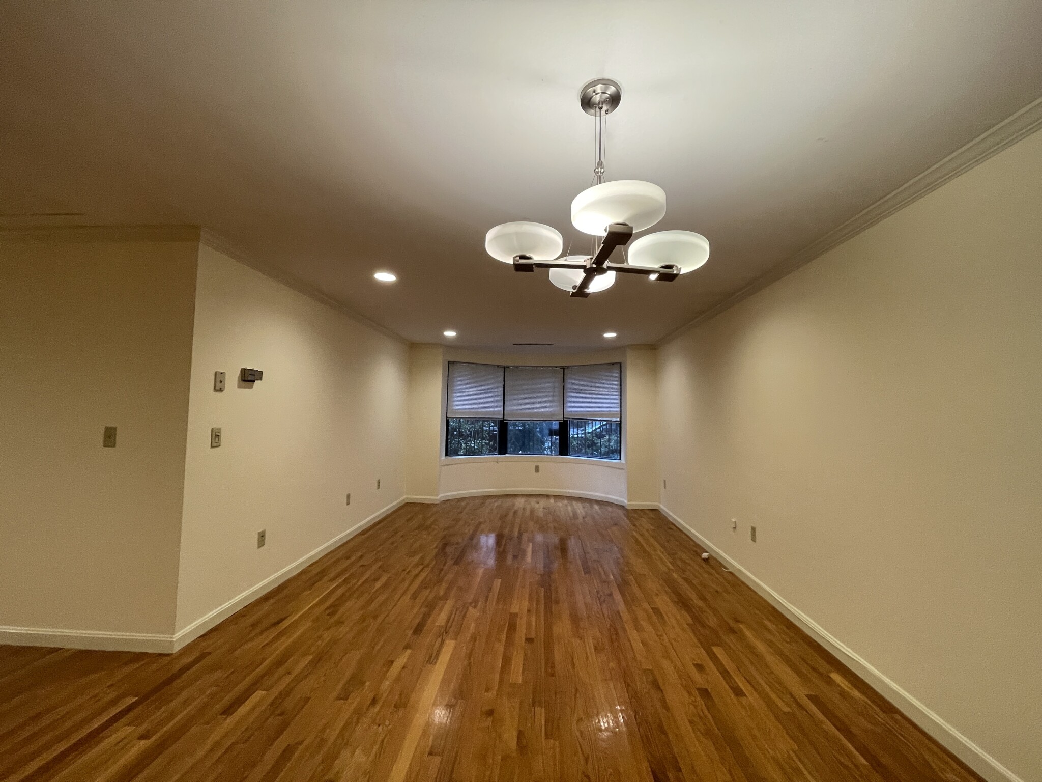 100 Jersey St, Fenway