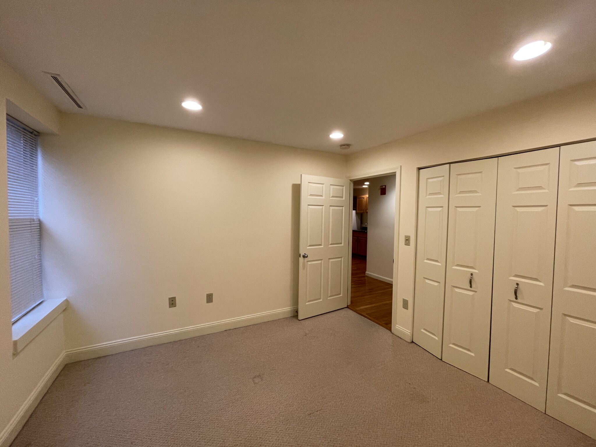 100 Jersey St, Fenway