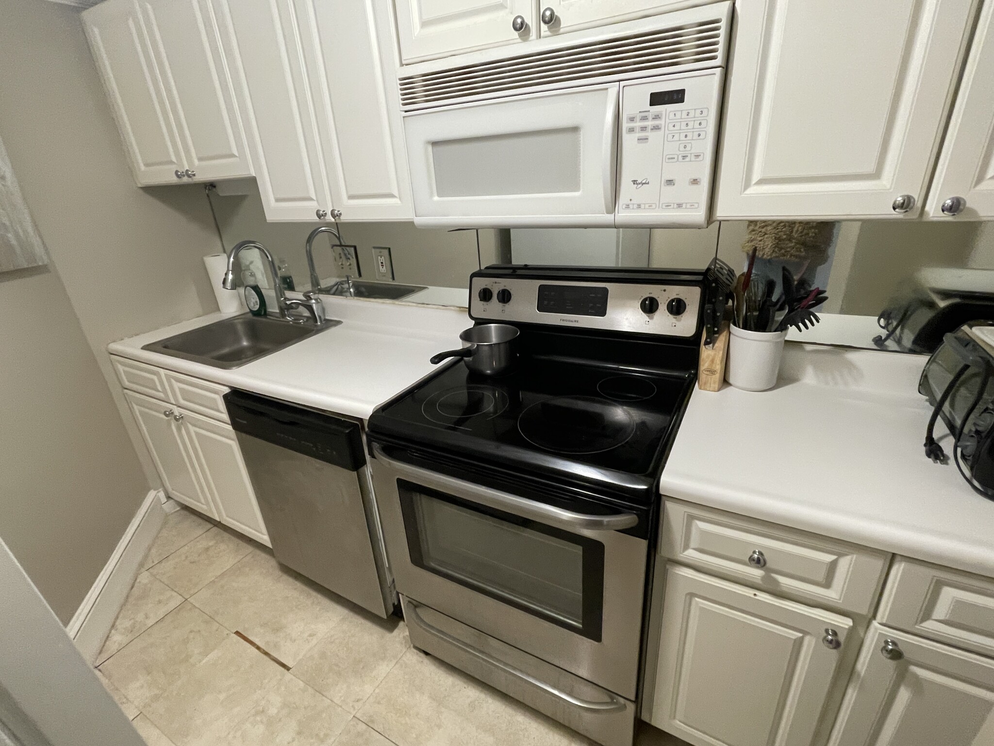 17 Garrison St, Back Bay