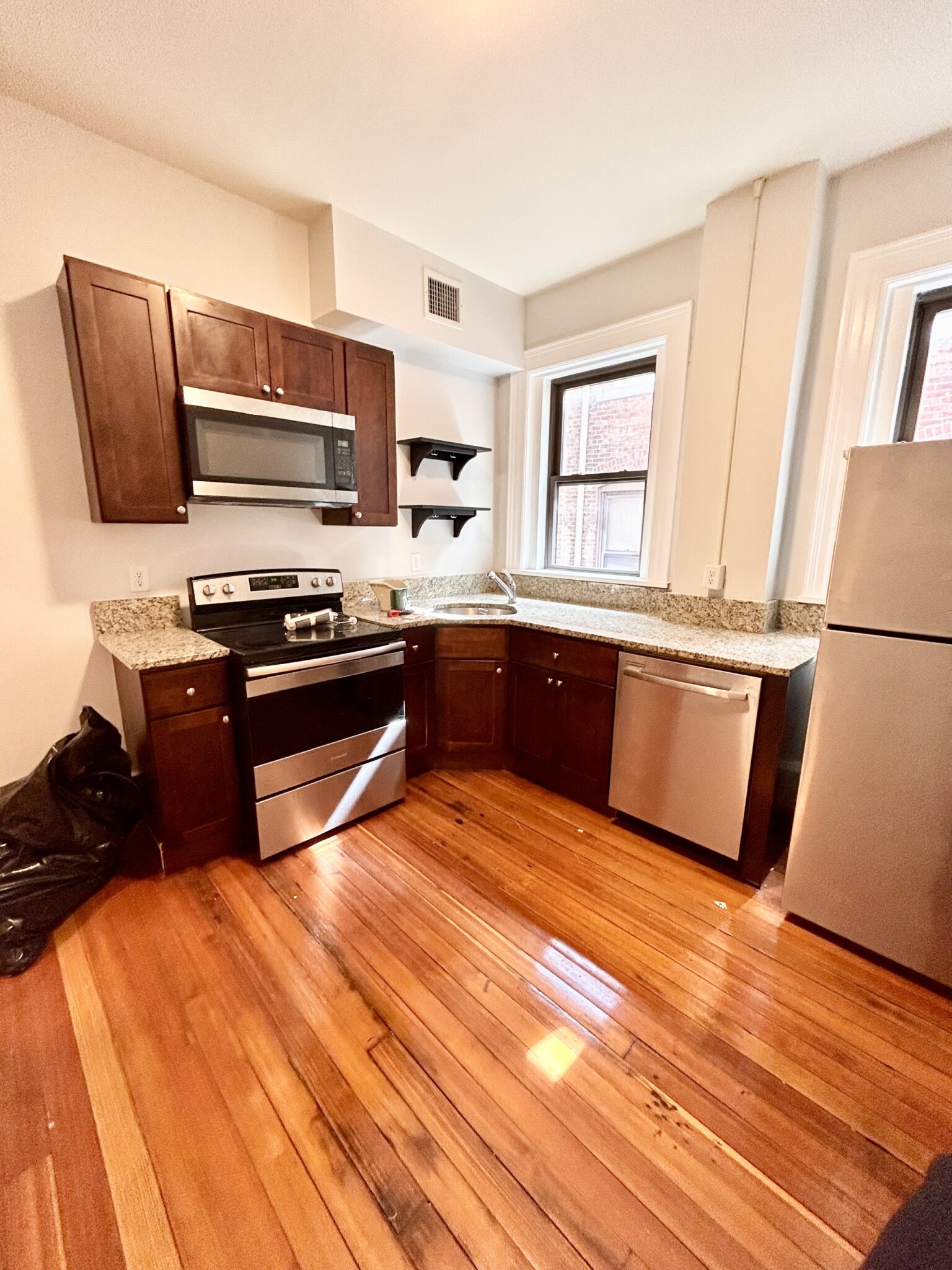 1463 Beacon St, Coolidge Corner