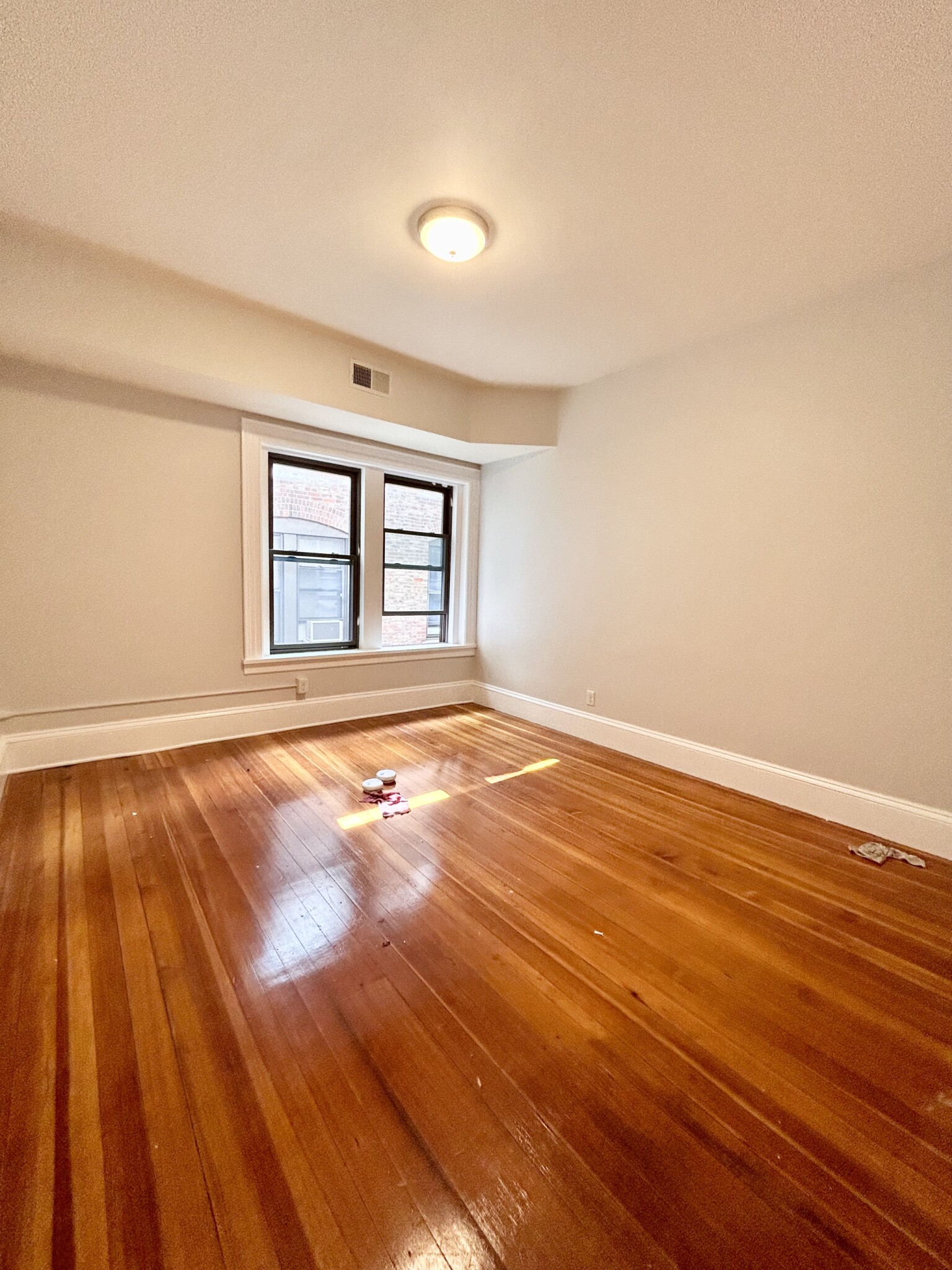 1463 Beacon St, Coolidge Corner