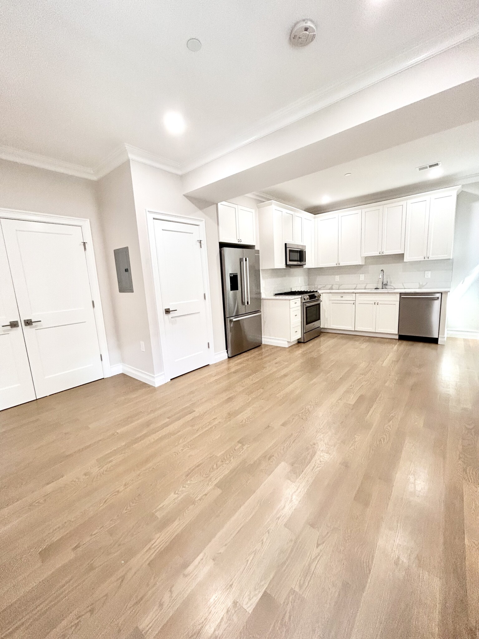 14 Mount Hood Rd, Brighton